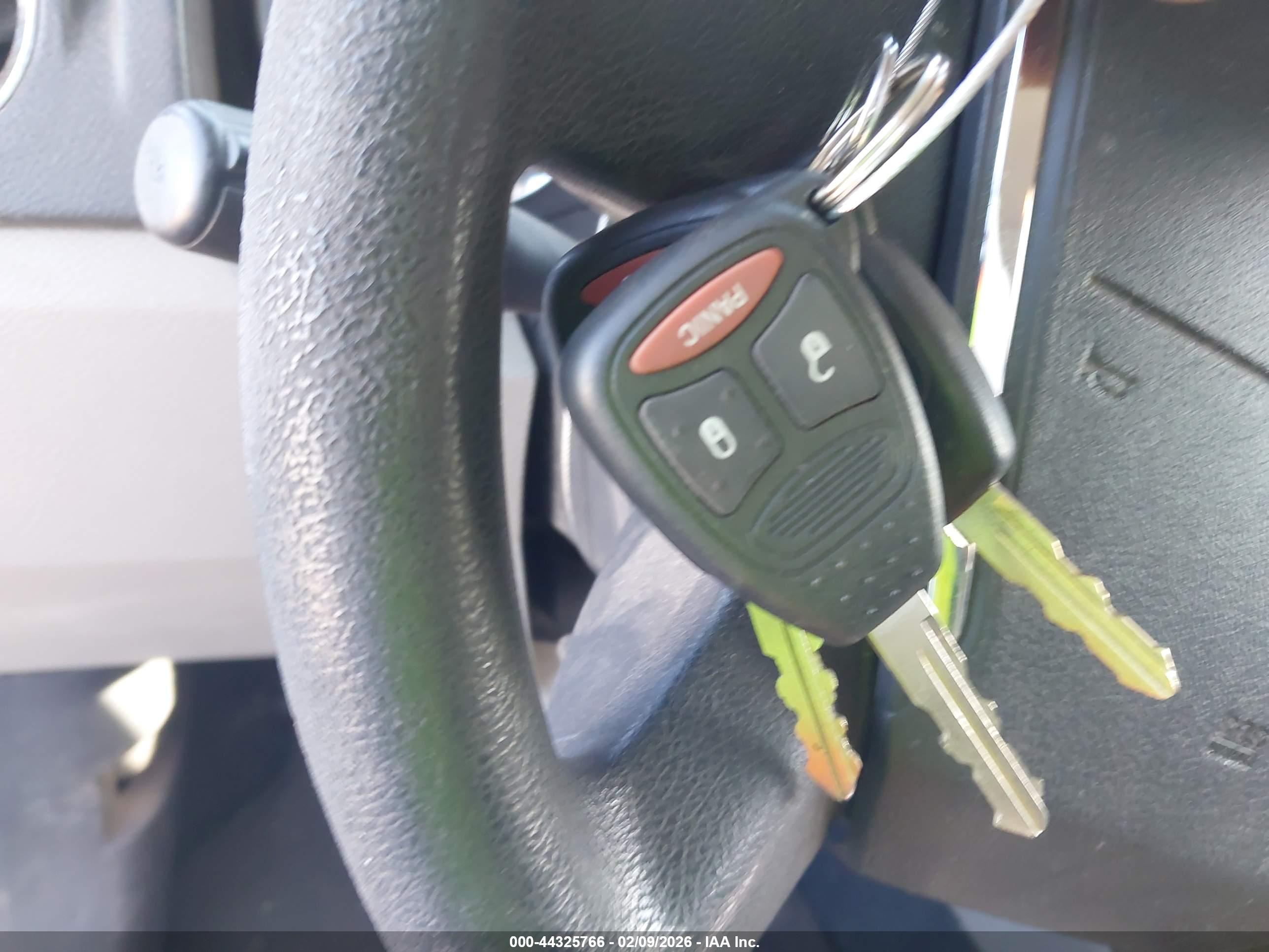 DODGE CALIBER image 11