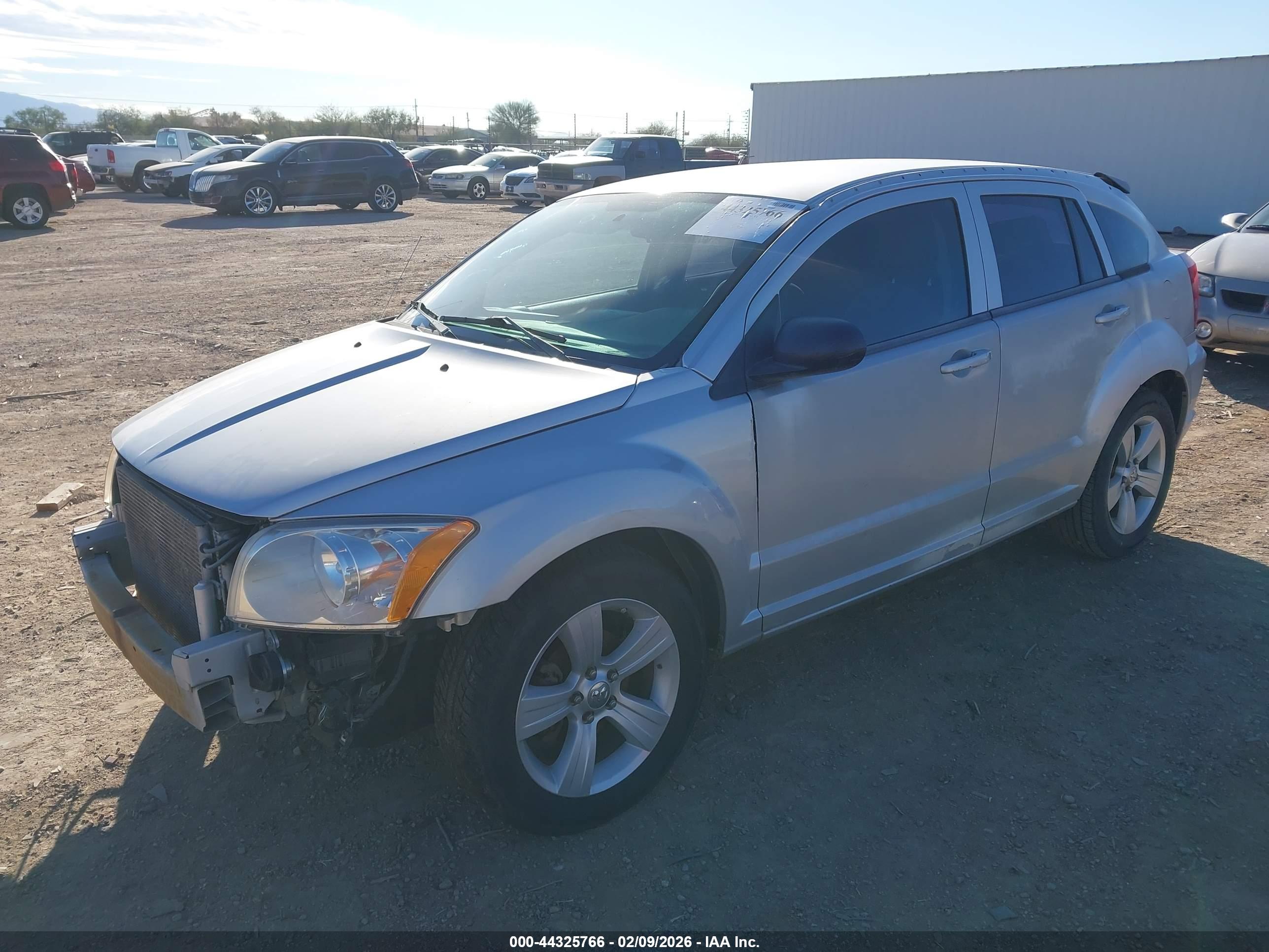 DODGE CALIBER image 2
