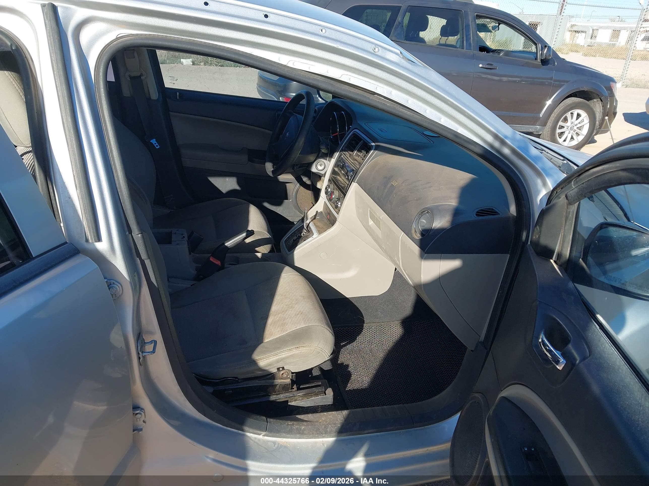 DODGE CALIBER image 5