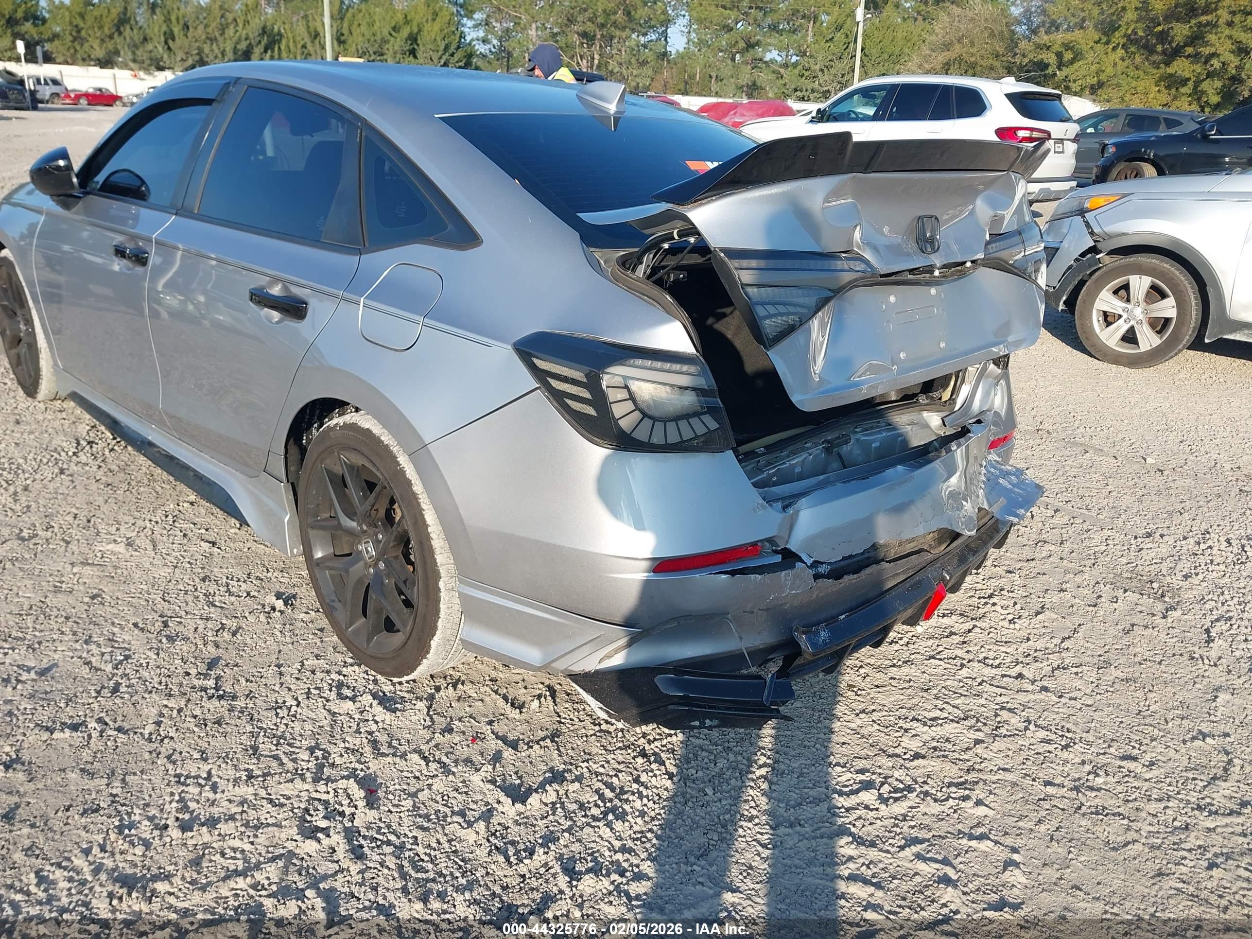 HONDA CIVIC image 6