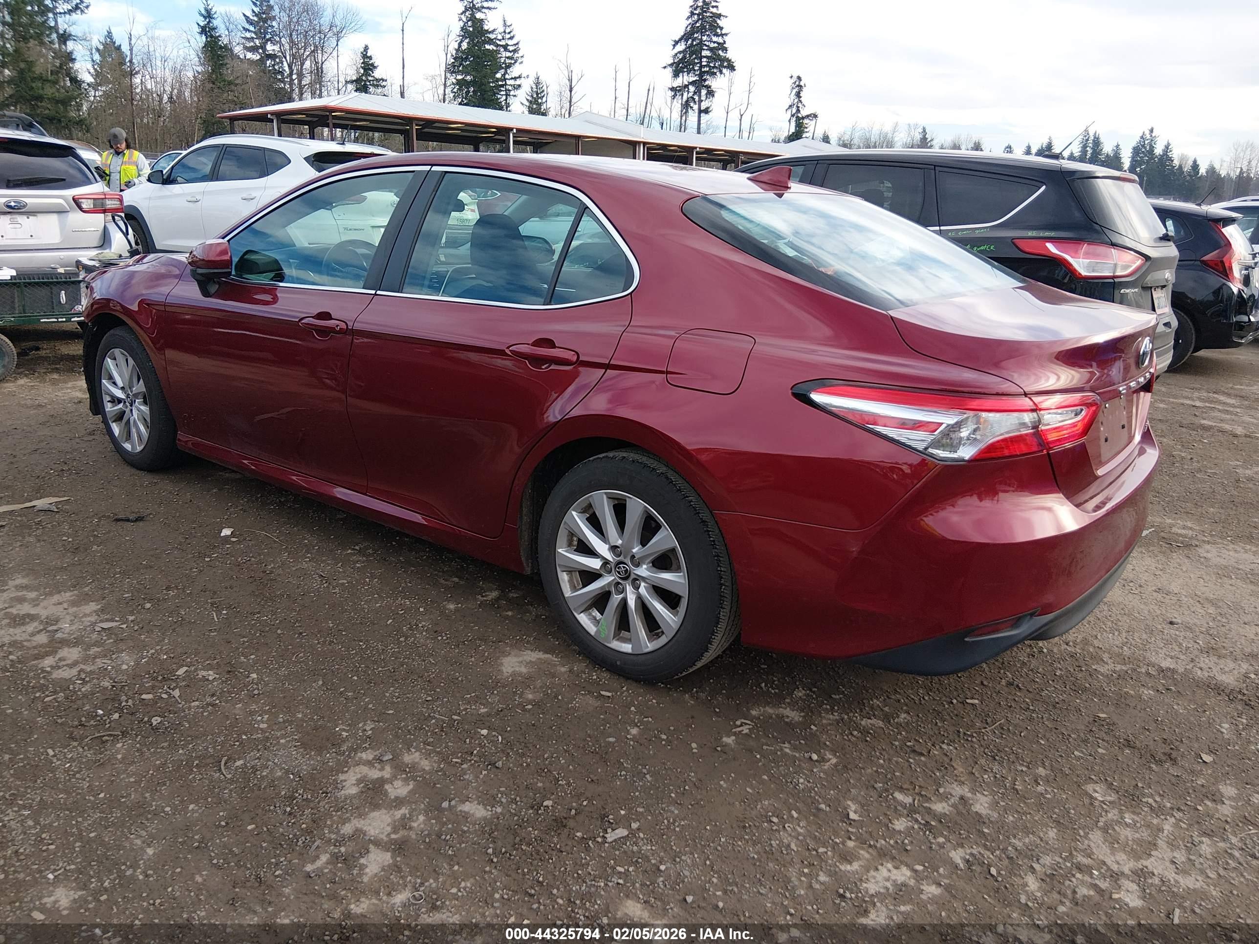 TOYOTA CAMRY image 3