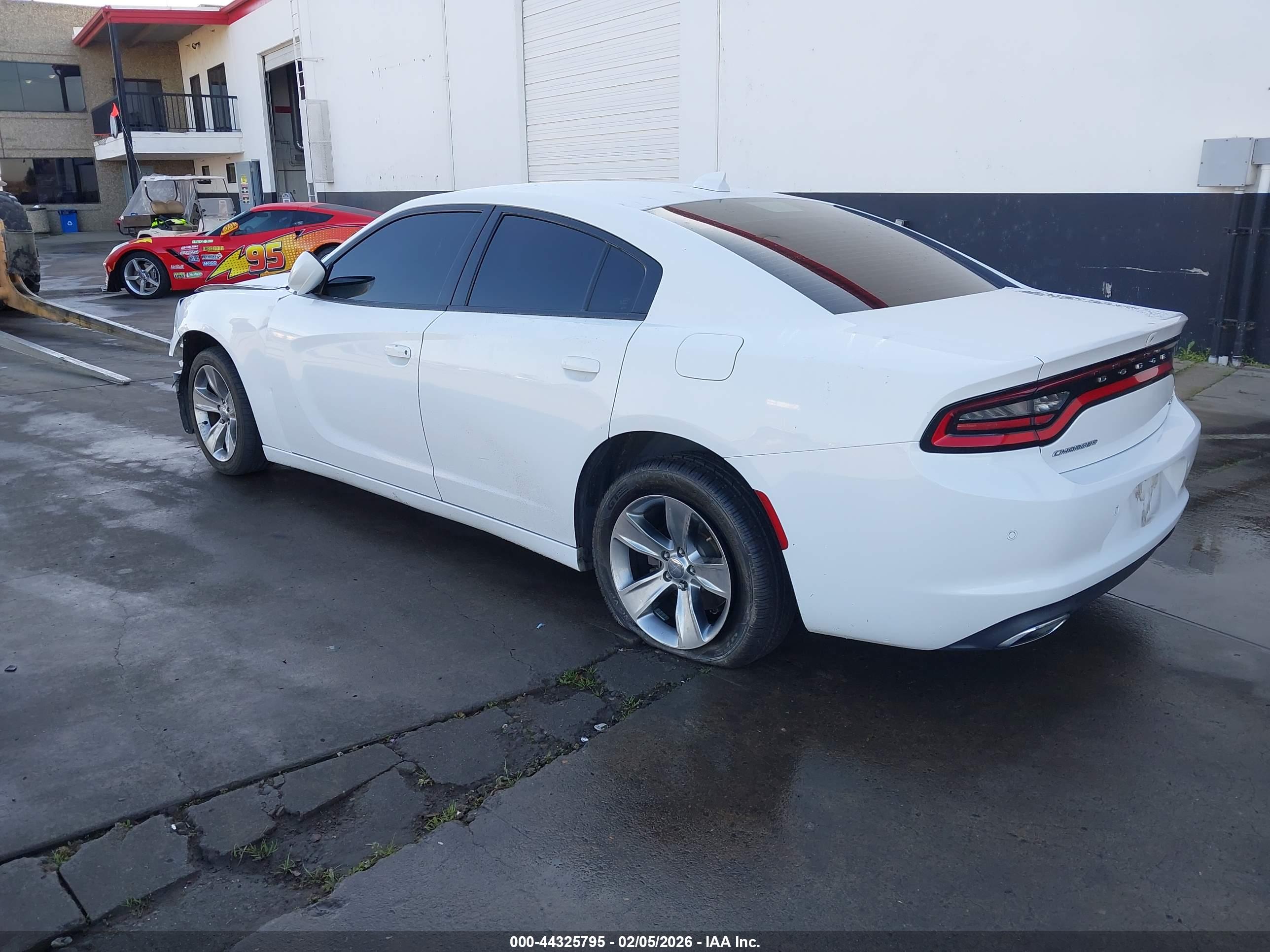DODGE CHARGER image 3