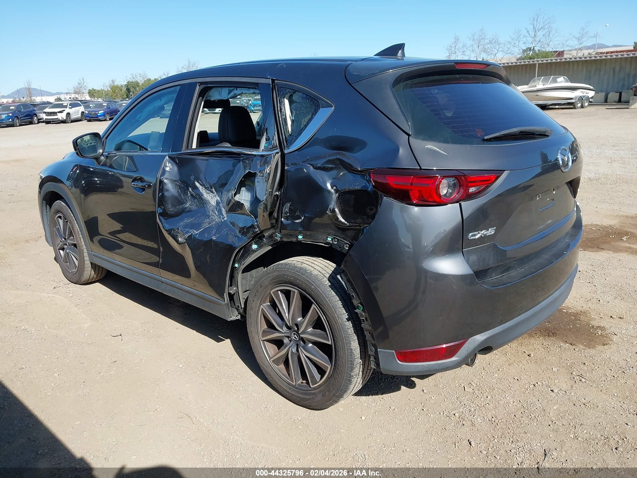 MAZDA CX-5 image 3