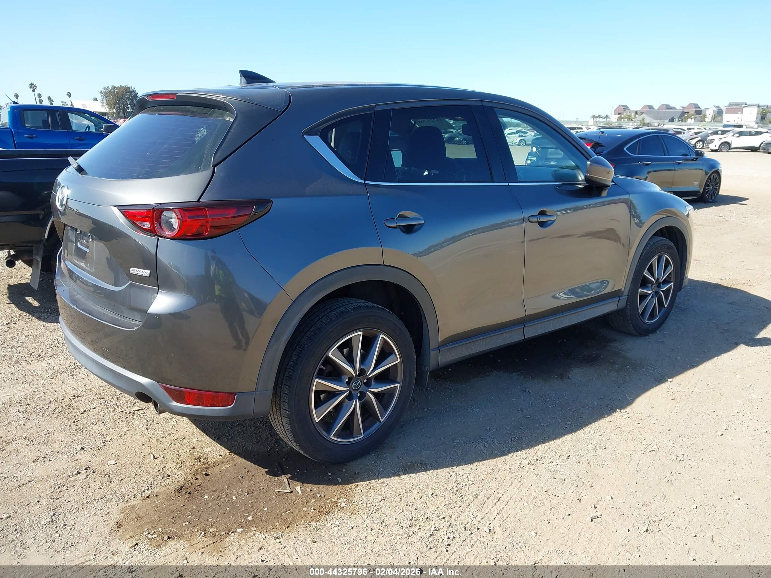 MAZDA CX-5 image 4