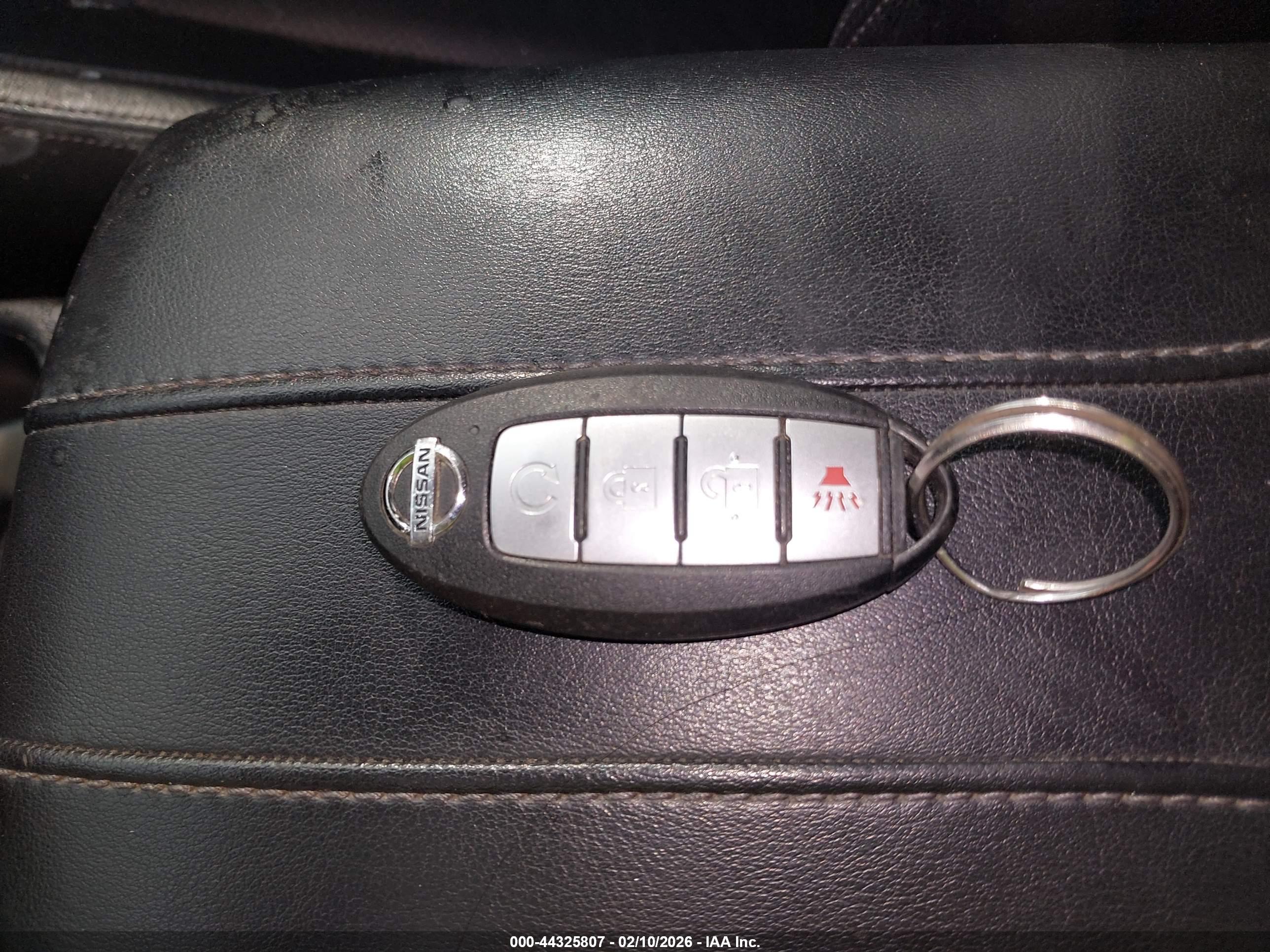 NISSAN ROGUE image 11
