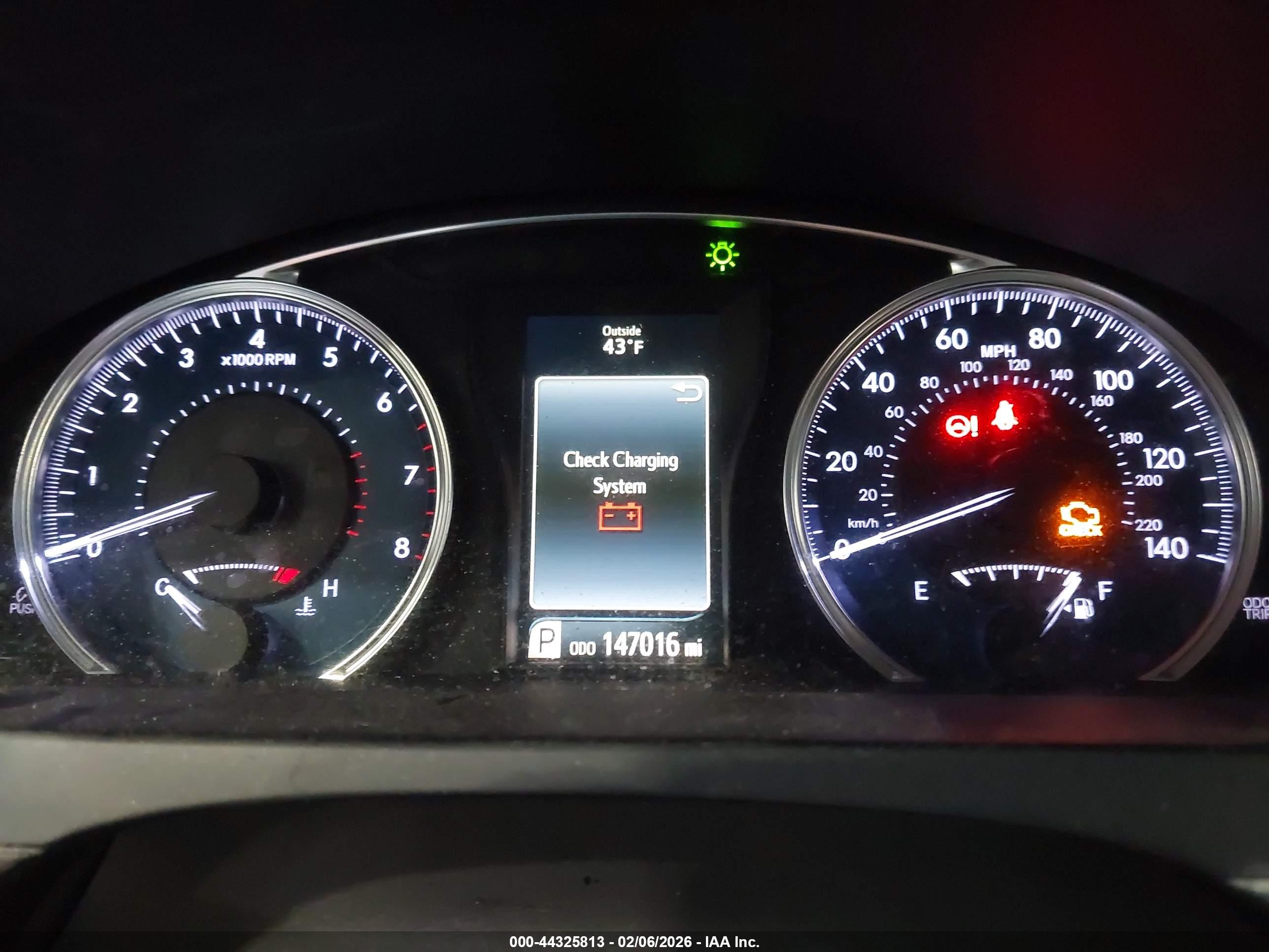 TOYOTA CAMRY image 7