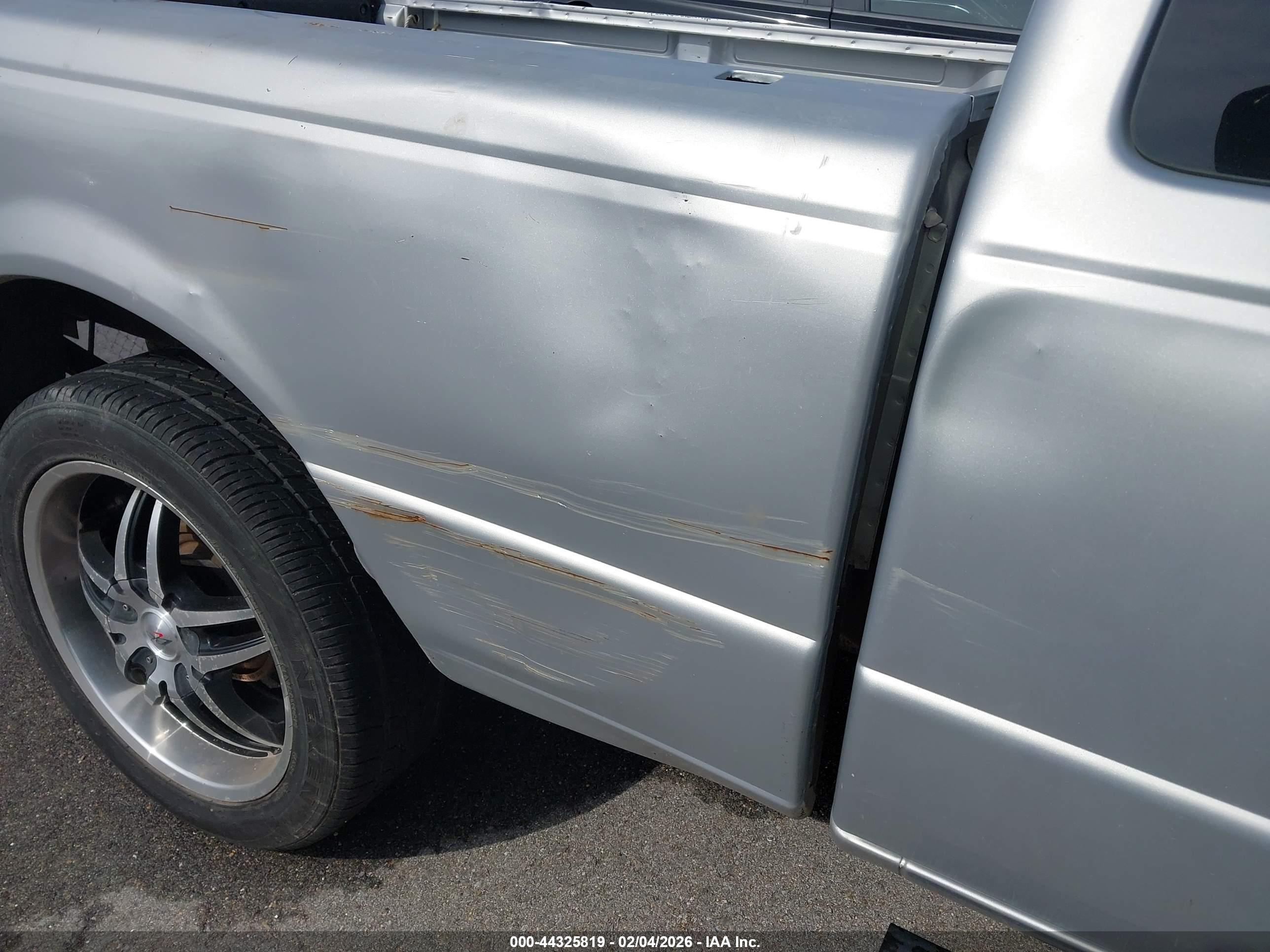 FORD RANGER image 6