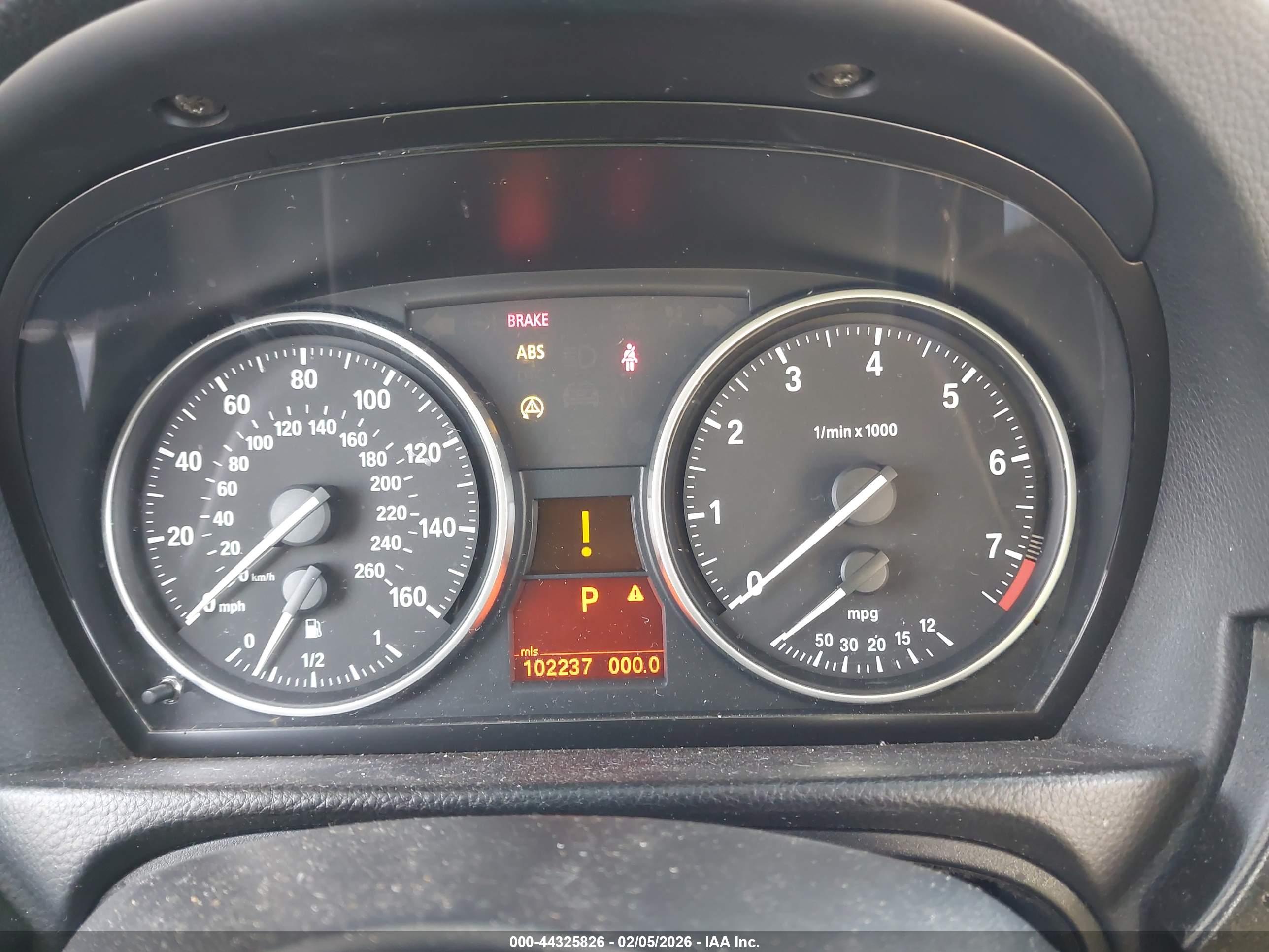 BMW 328I image 7