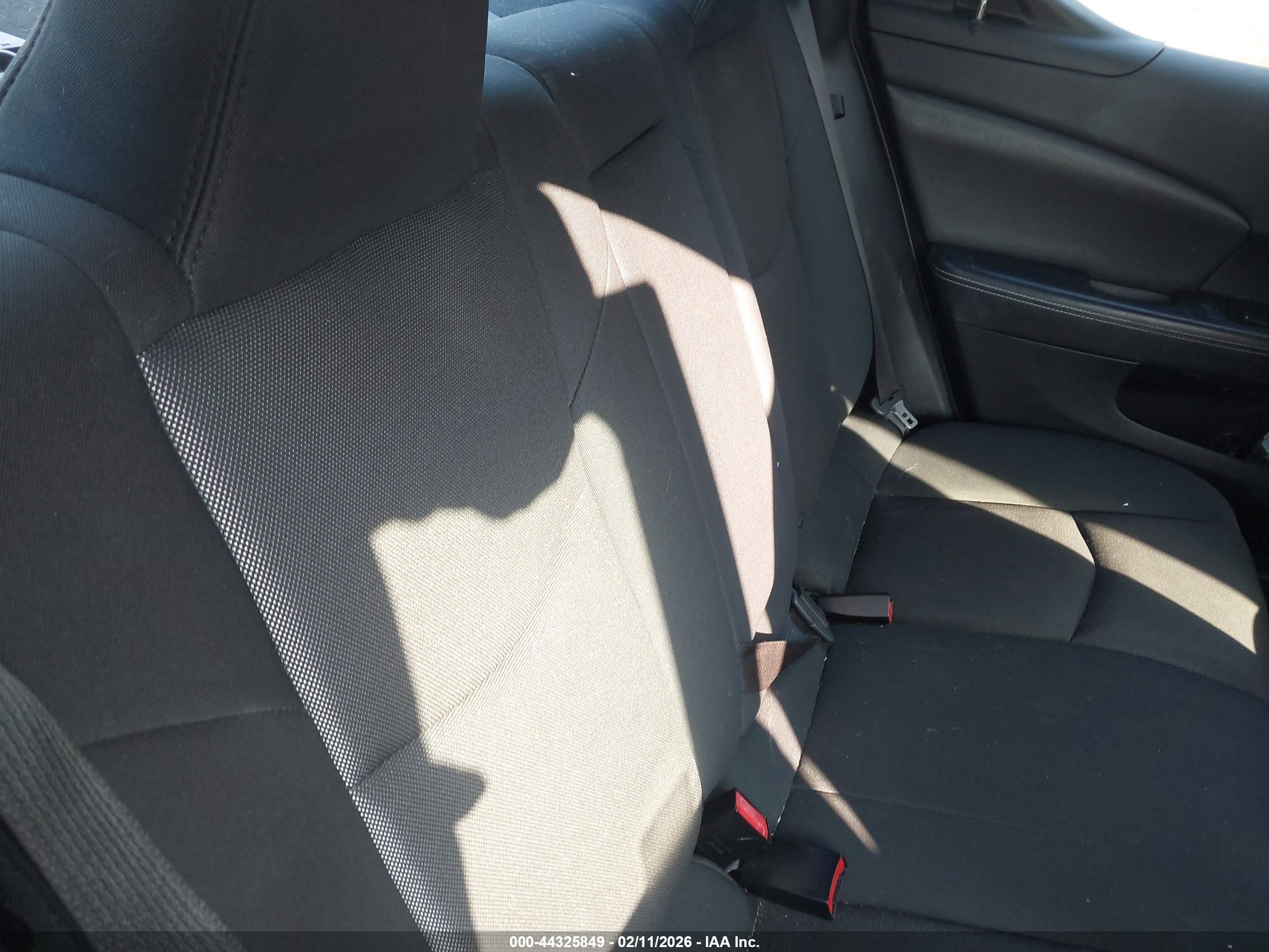 DODGE AVENGER image 8