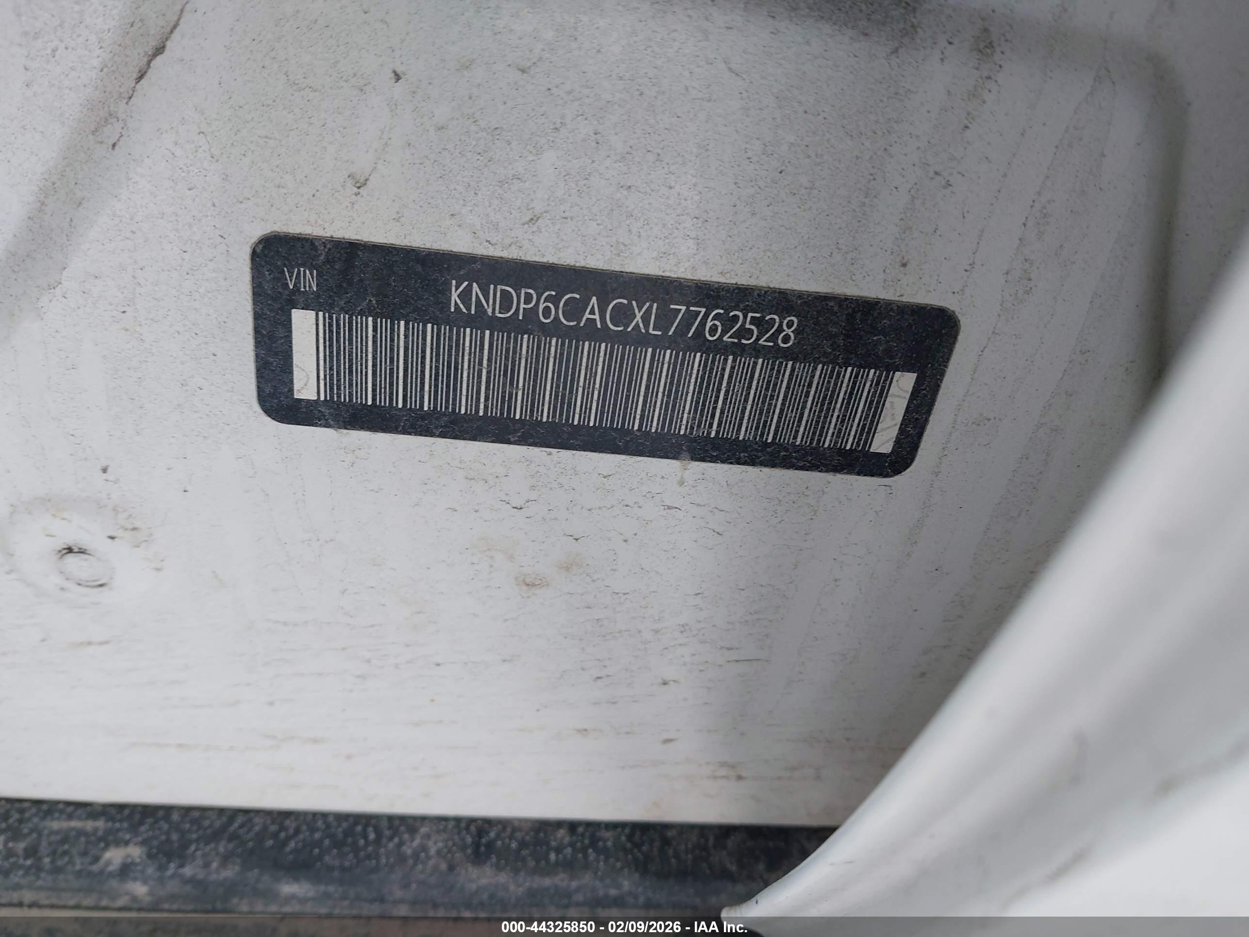 KIA SPORTAGE image 9