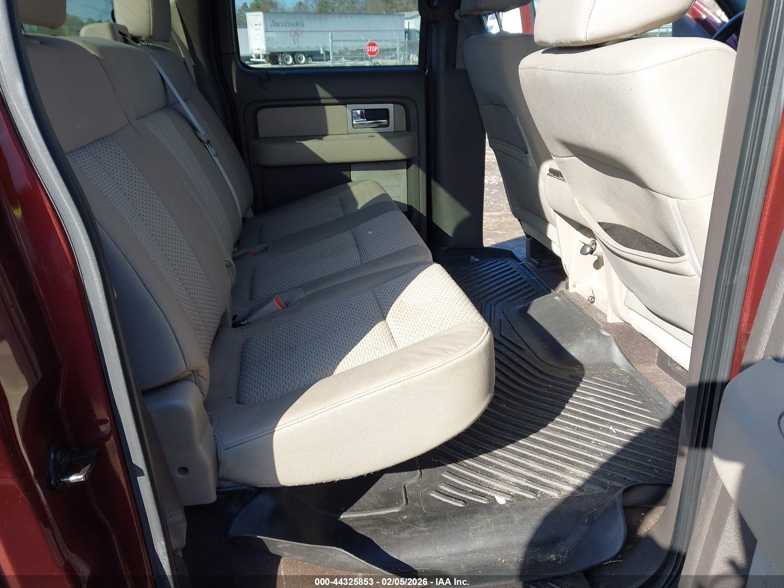 FORD F-150 image 8
