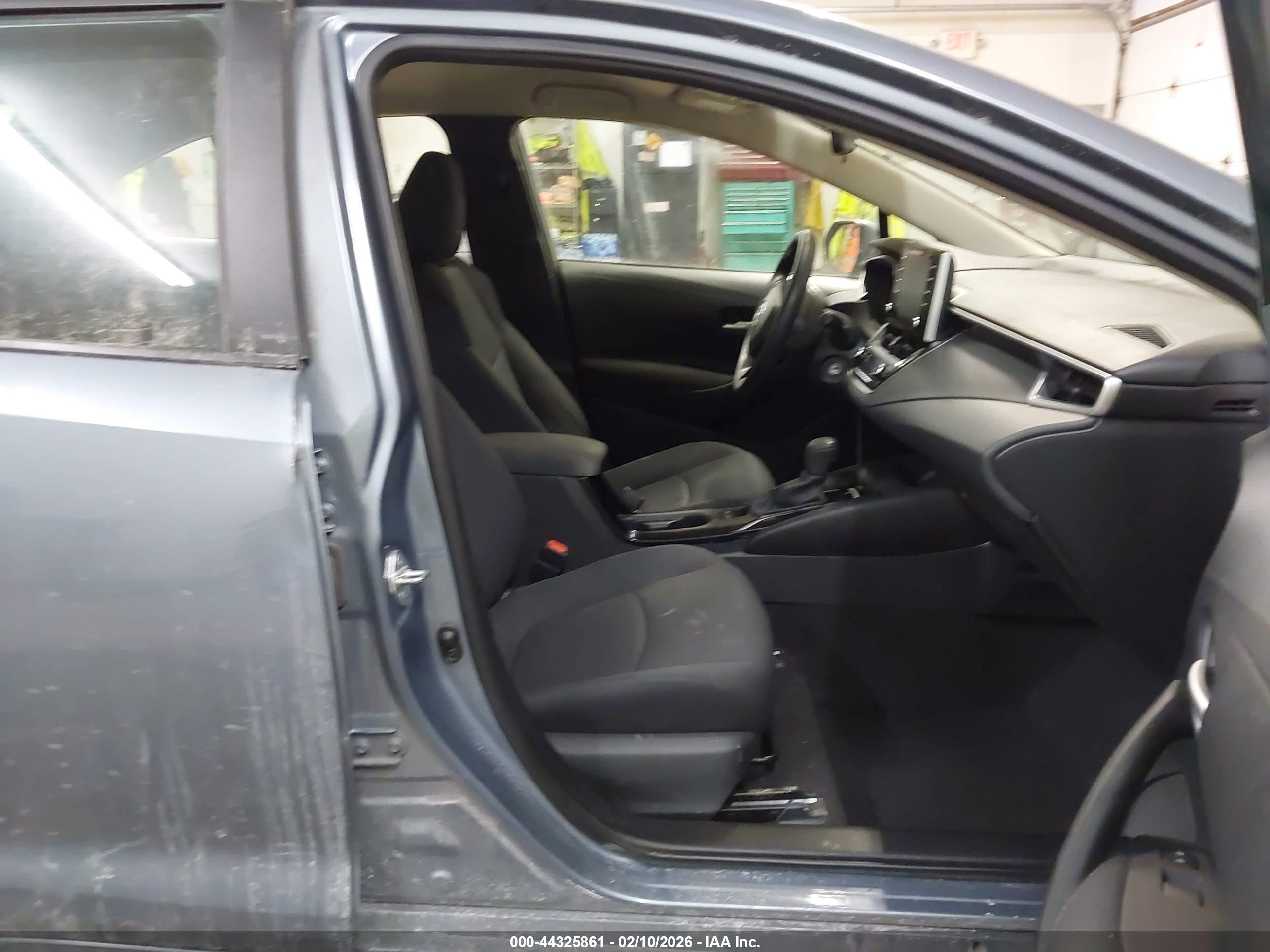 TOYOTA COROLLA image 5