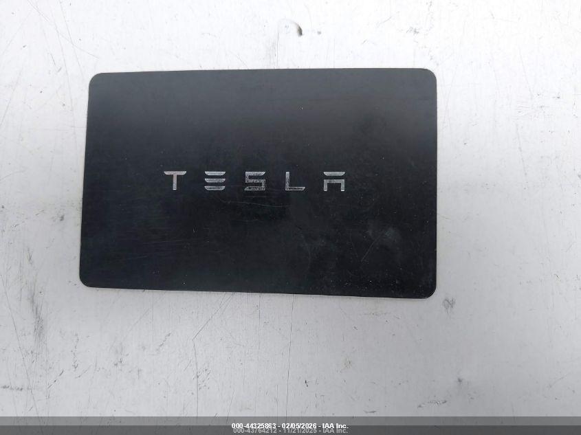 TESLA MODEL image 11