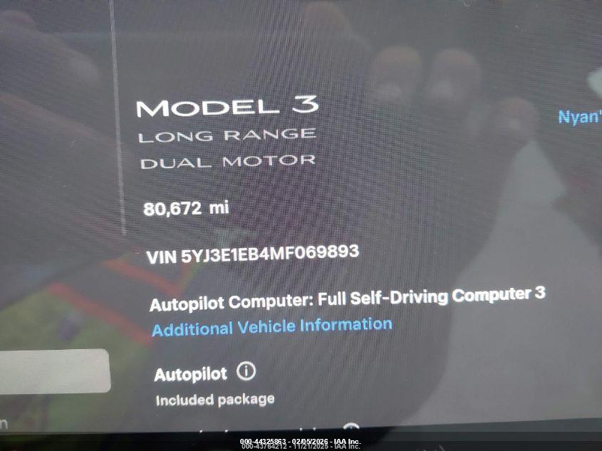 TESLA MODEL image 7