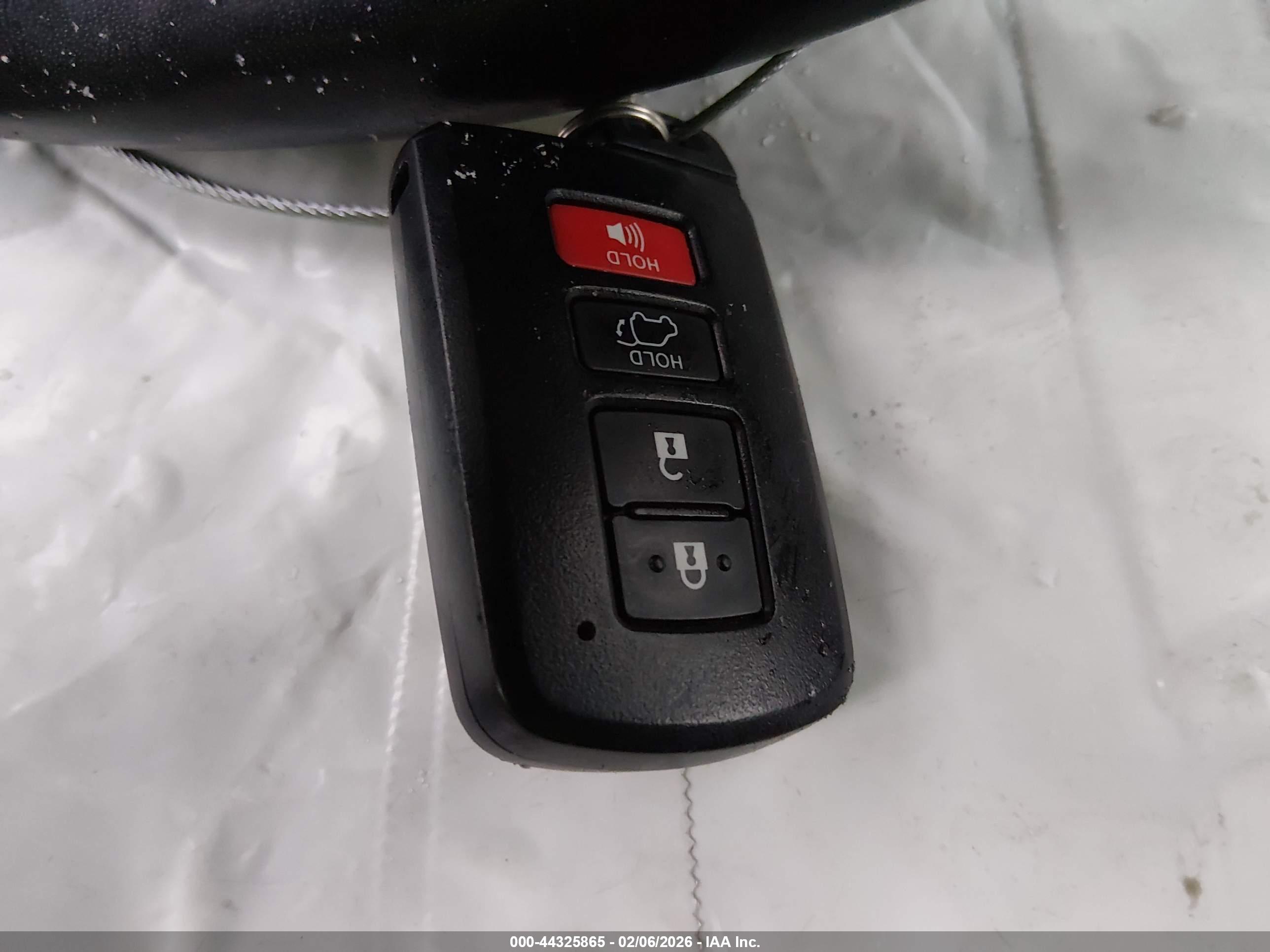 TOYOTA HIGHLANDER image 11