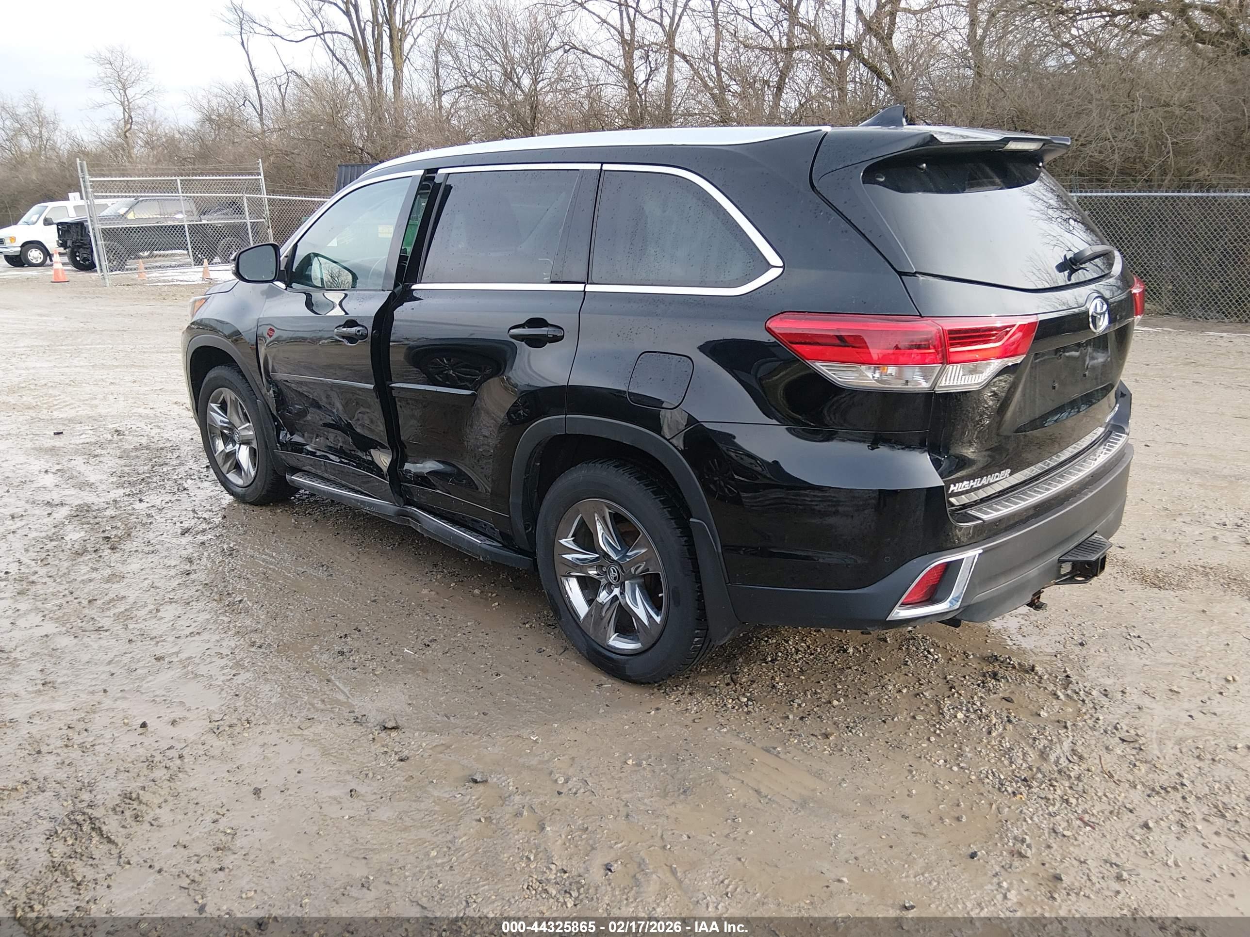 TOYOTA HIGHLANDER image 3