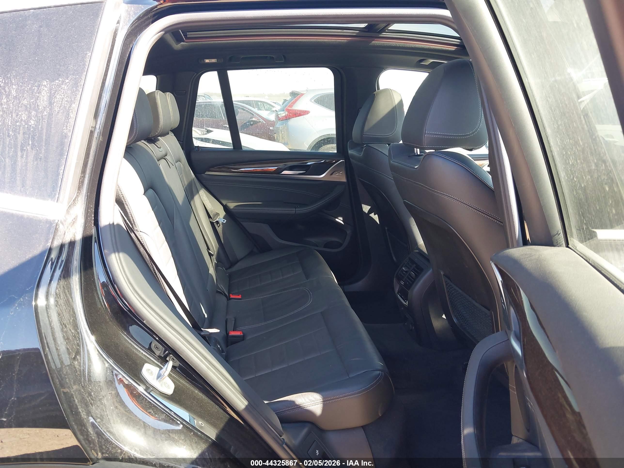BMW X3 image 8