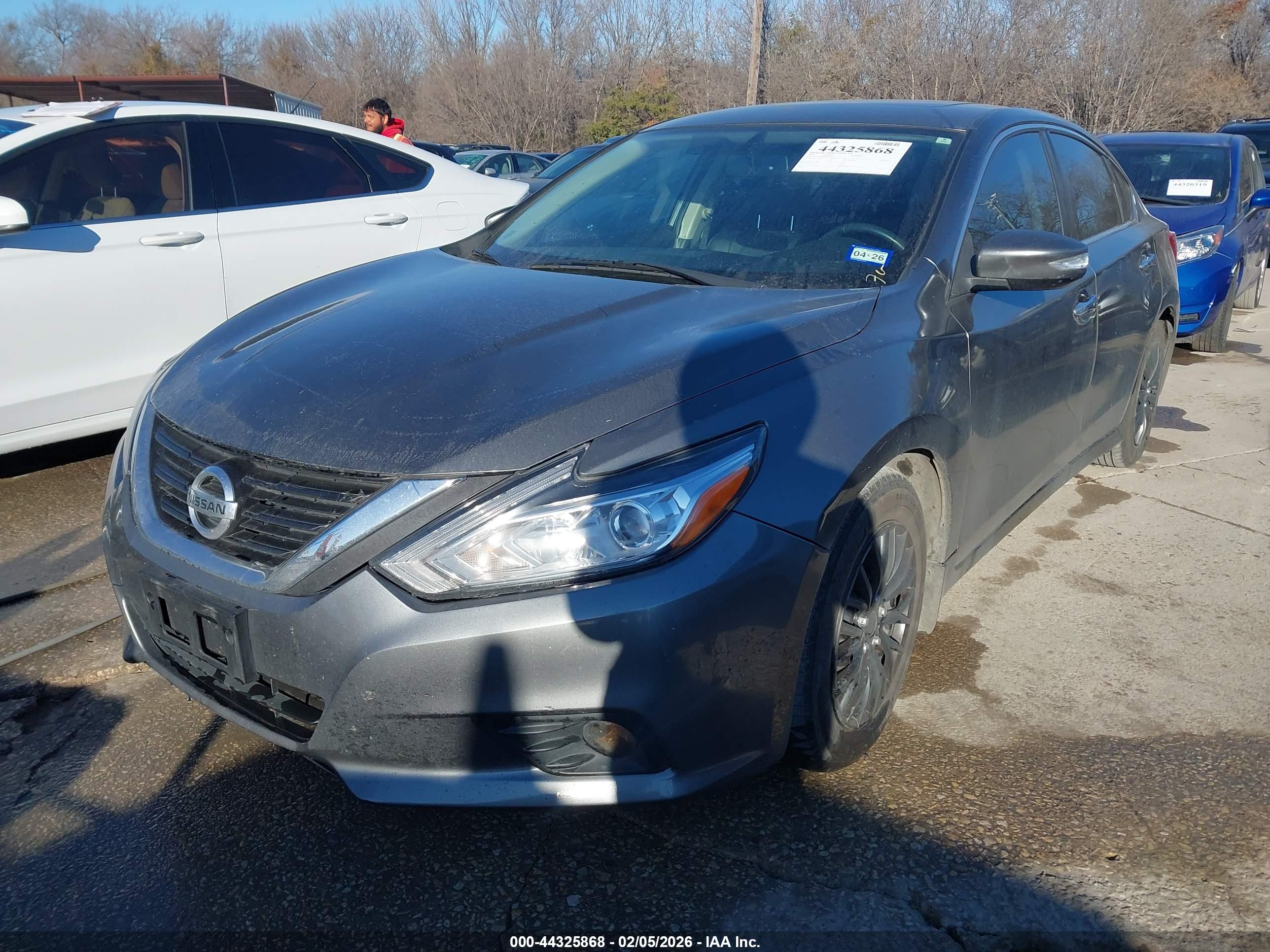 NISSAN ALTIMA image 2