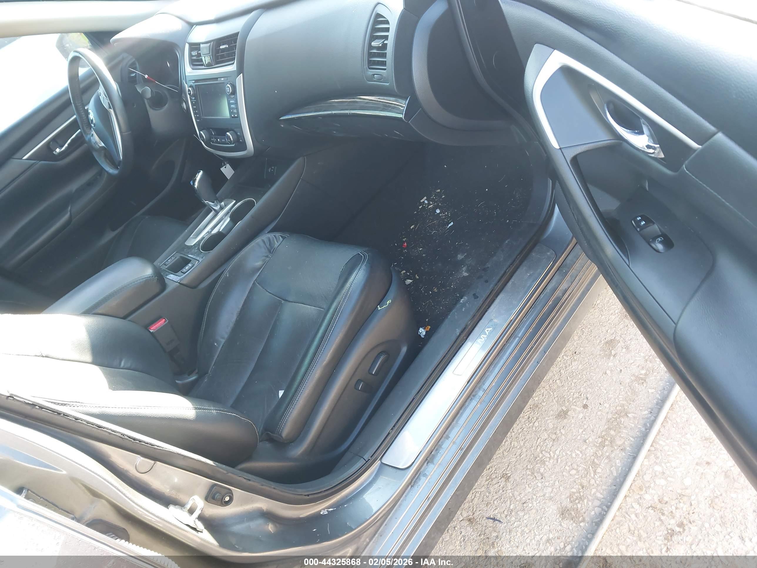 NISSAN ALTIMA image 5