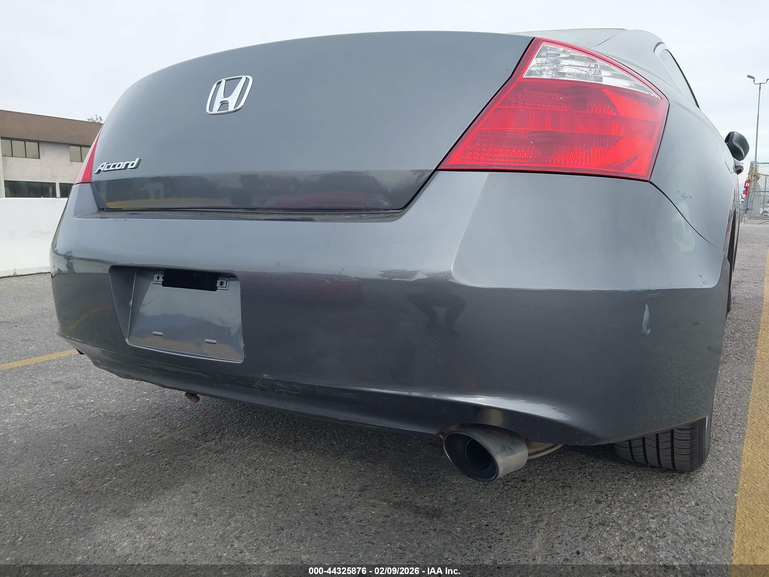 HONDA ACCORD image 6