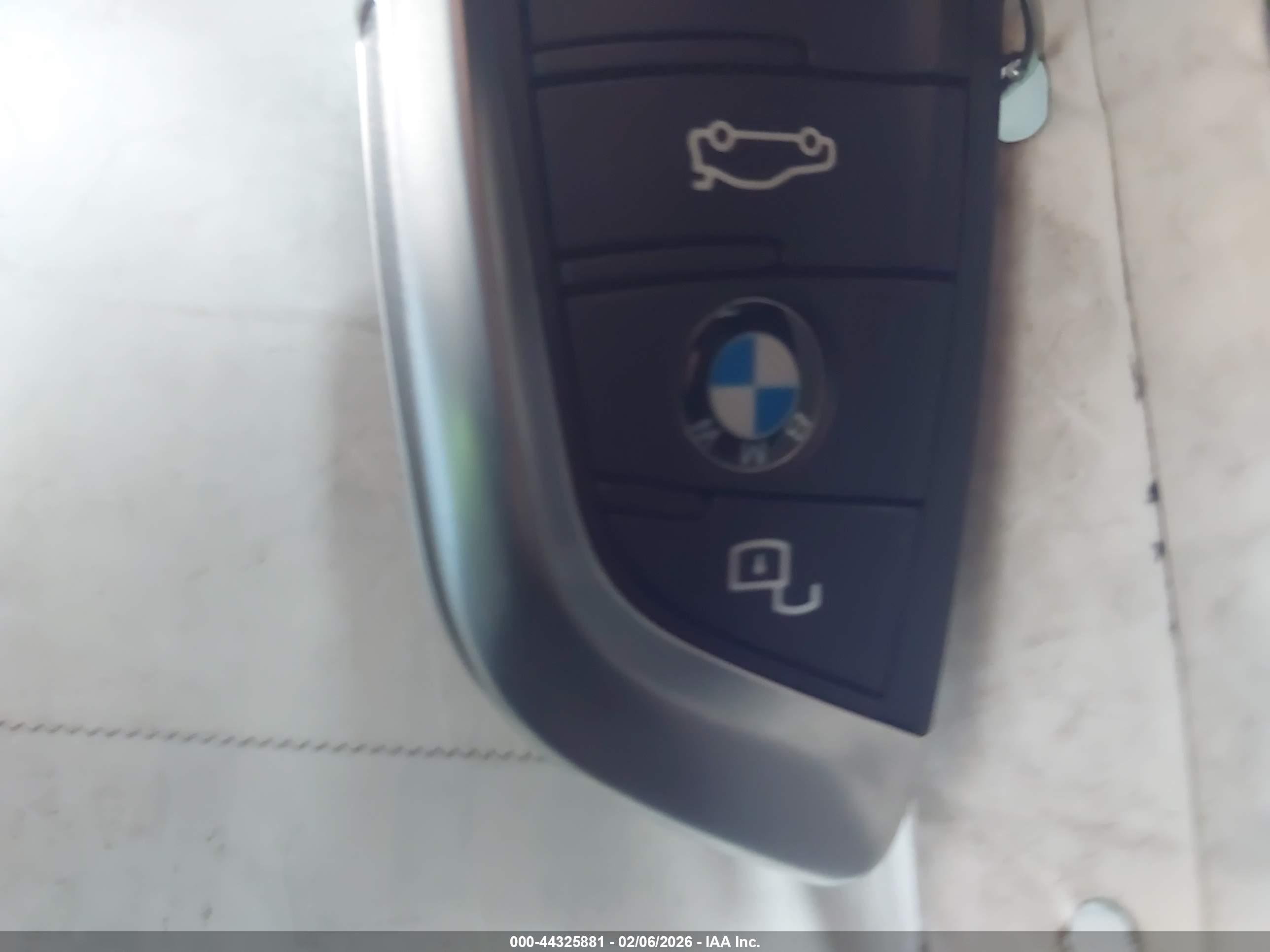BMW I4 image 11