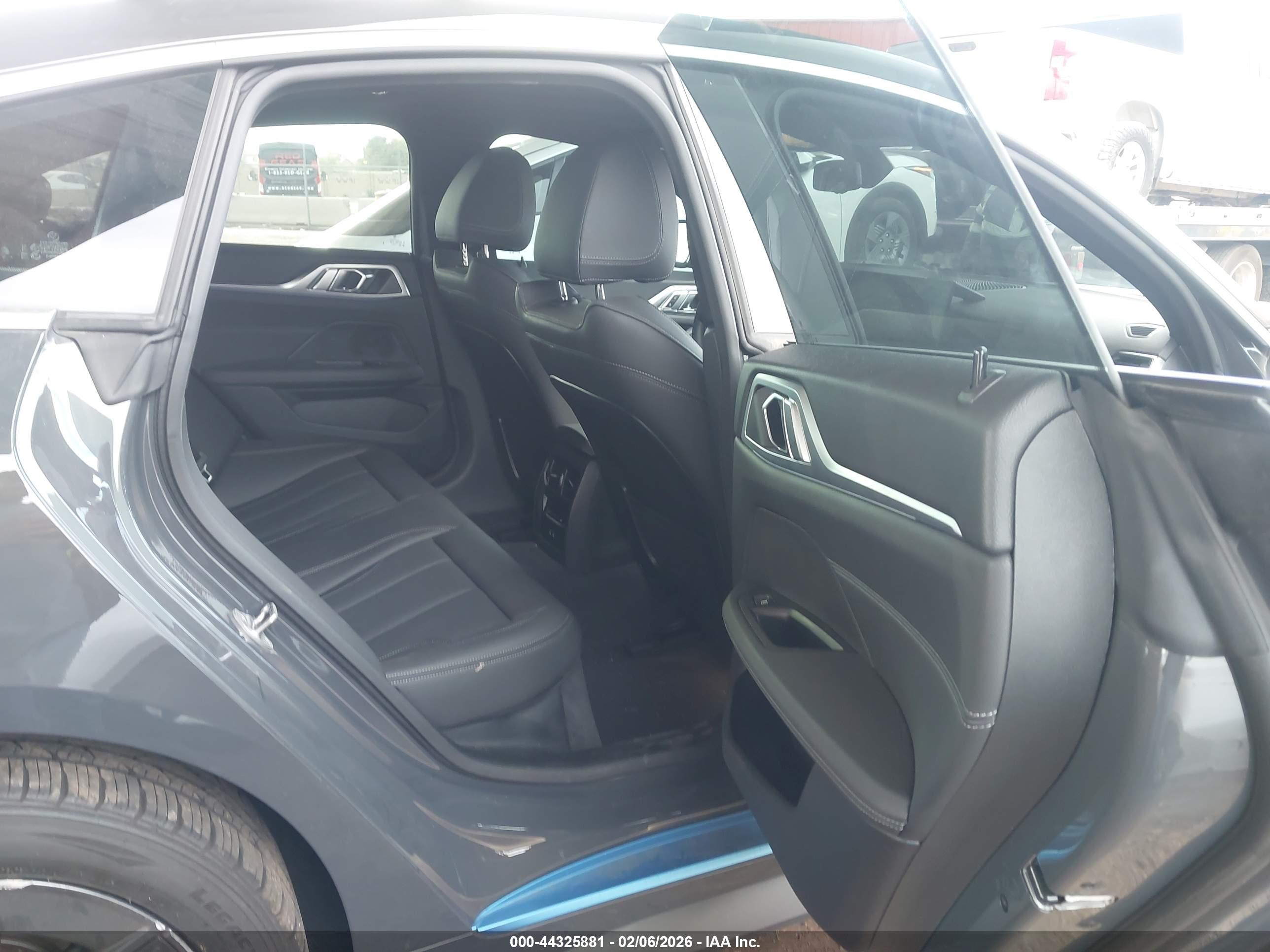 BMW I4 image 8