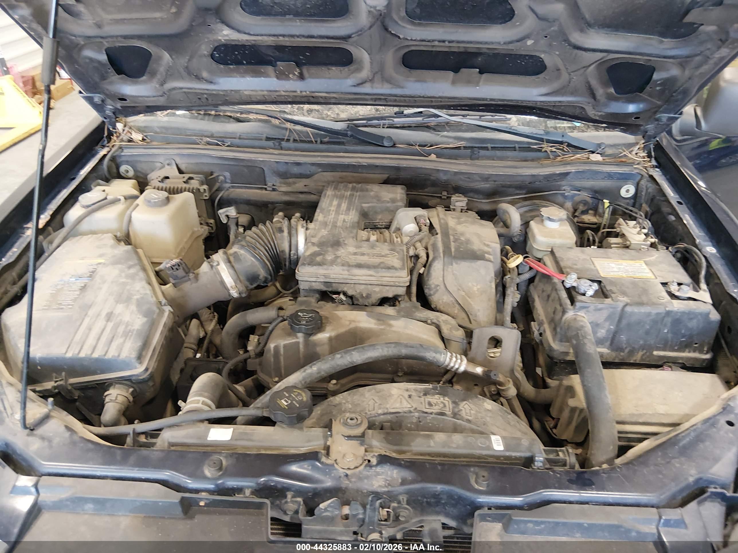 CHEVROLET COLORADO image 10