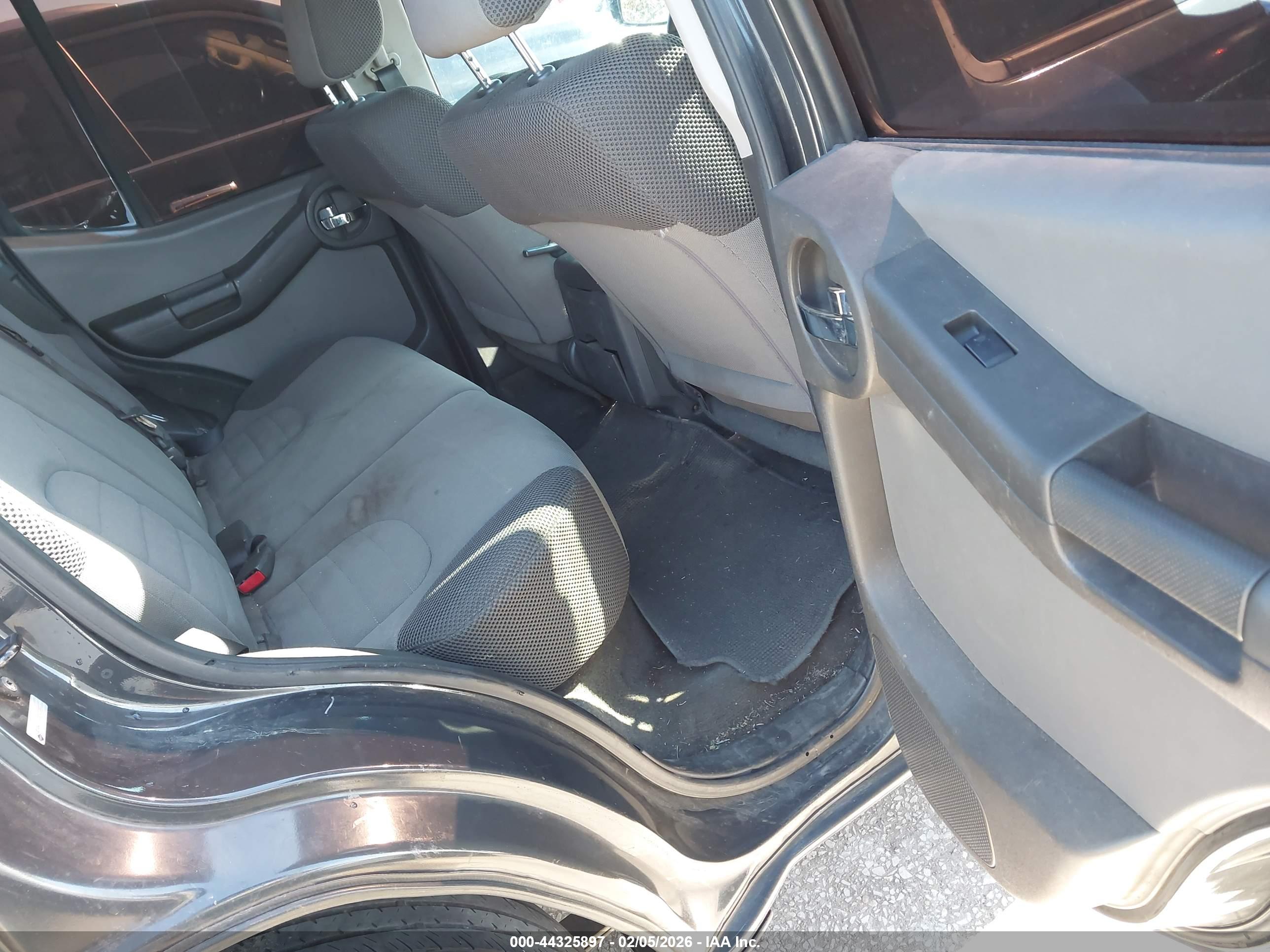 NISSAN XTERRA image 8