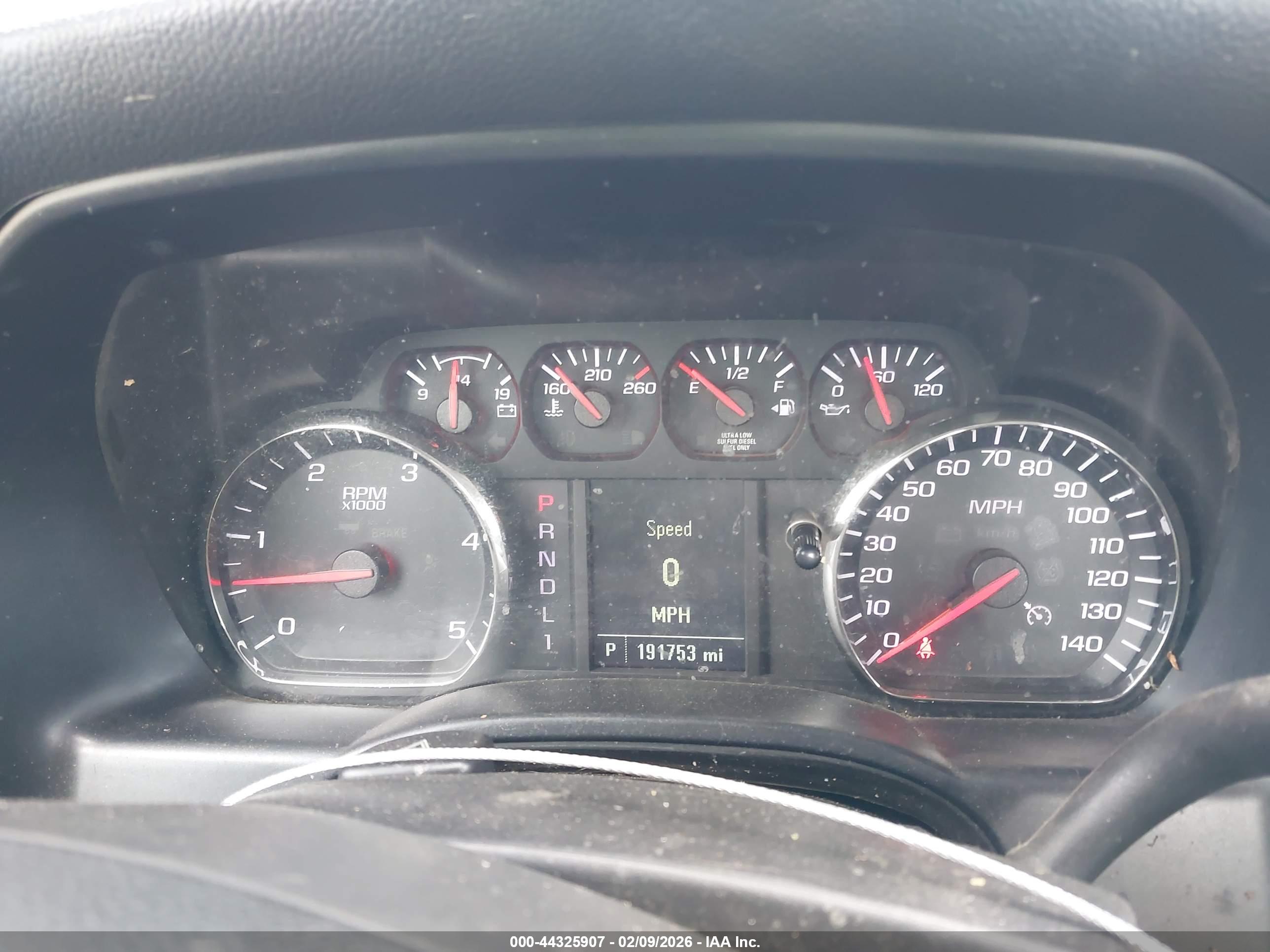 CHEVROLET SILVERADO image 7
