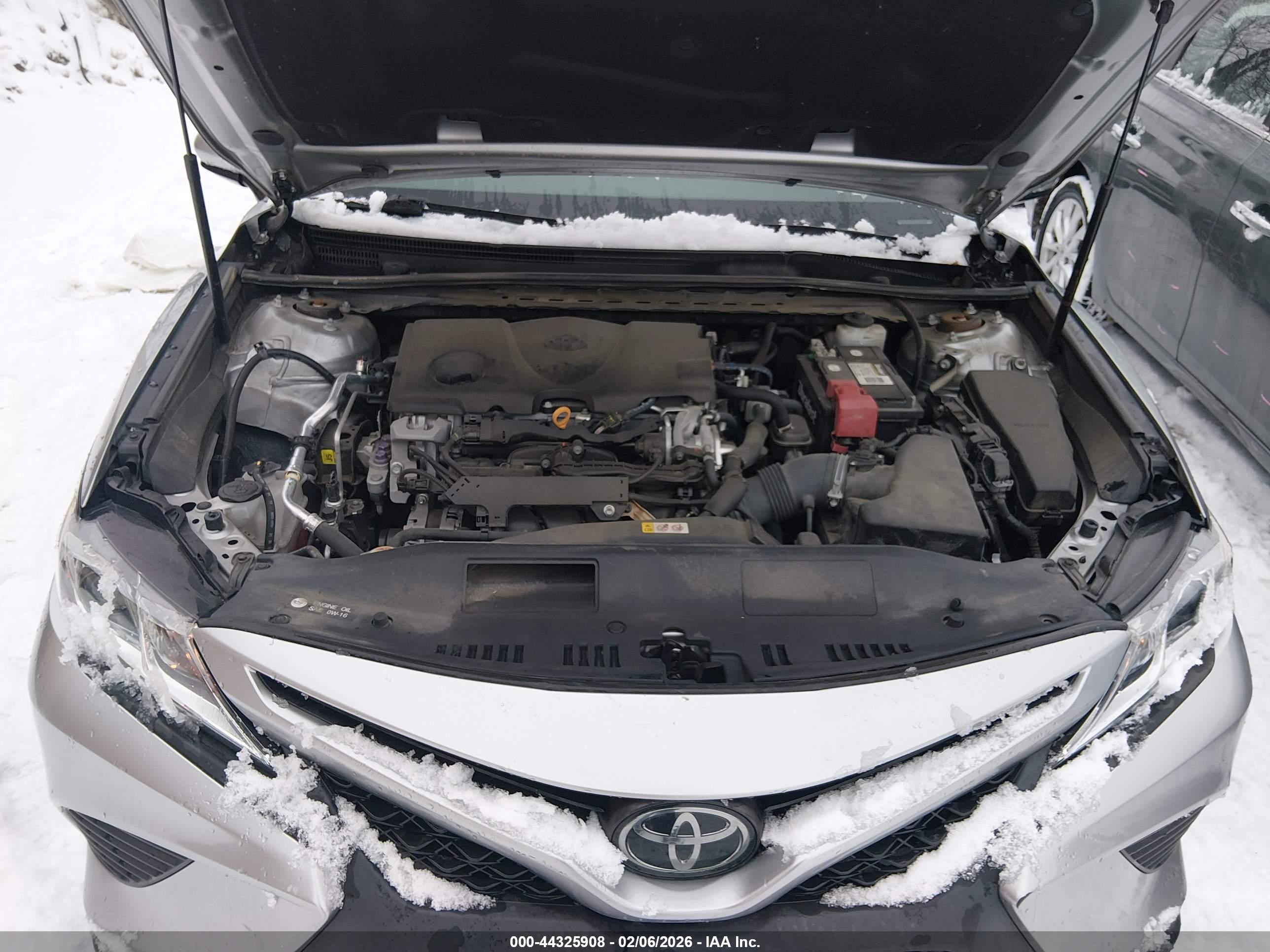 TOYOTA CAMRY image 10