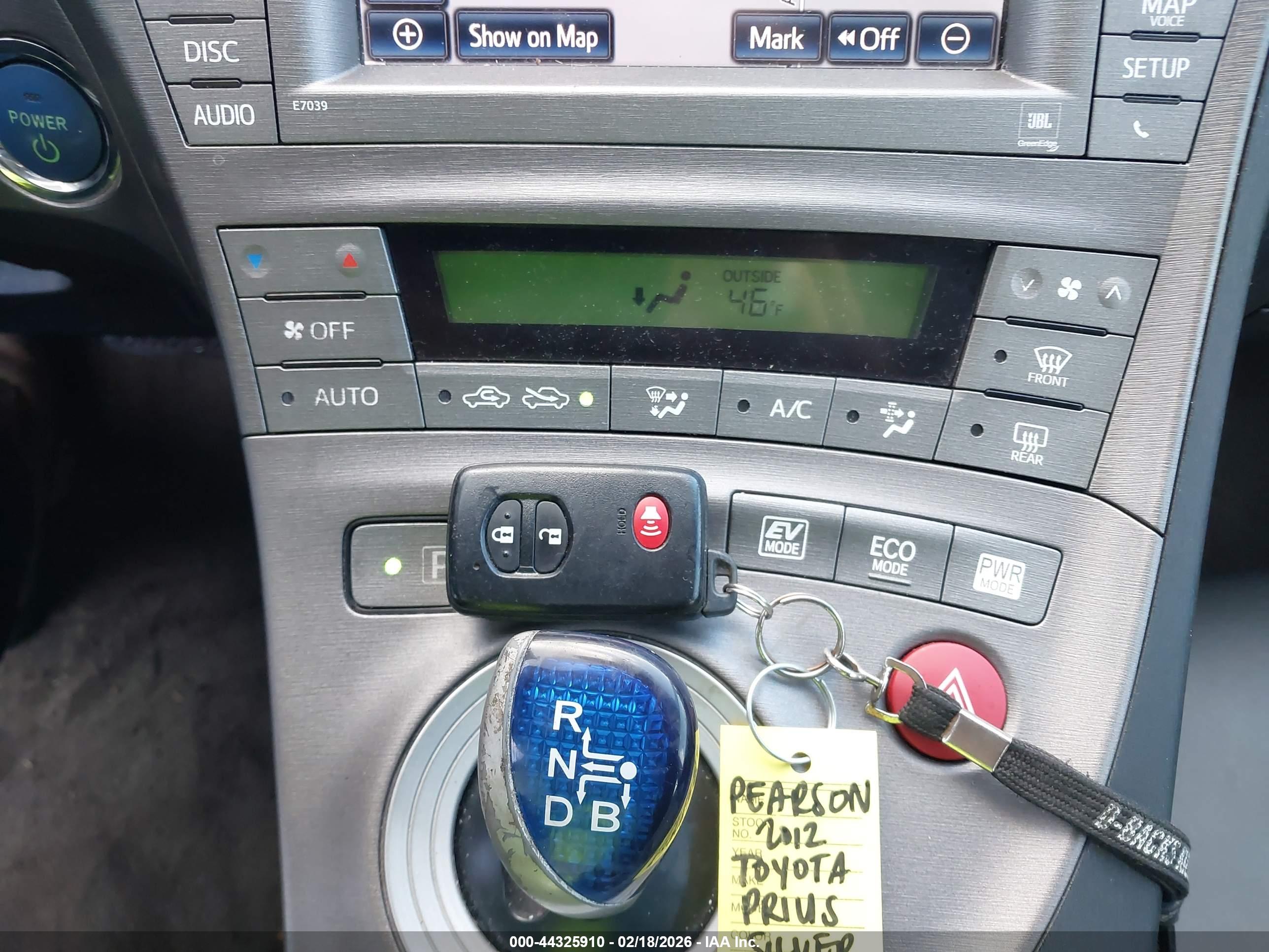 TOYOTA PRIUS image 11