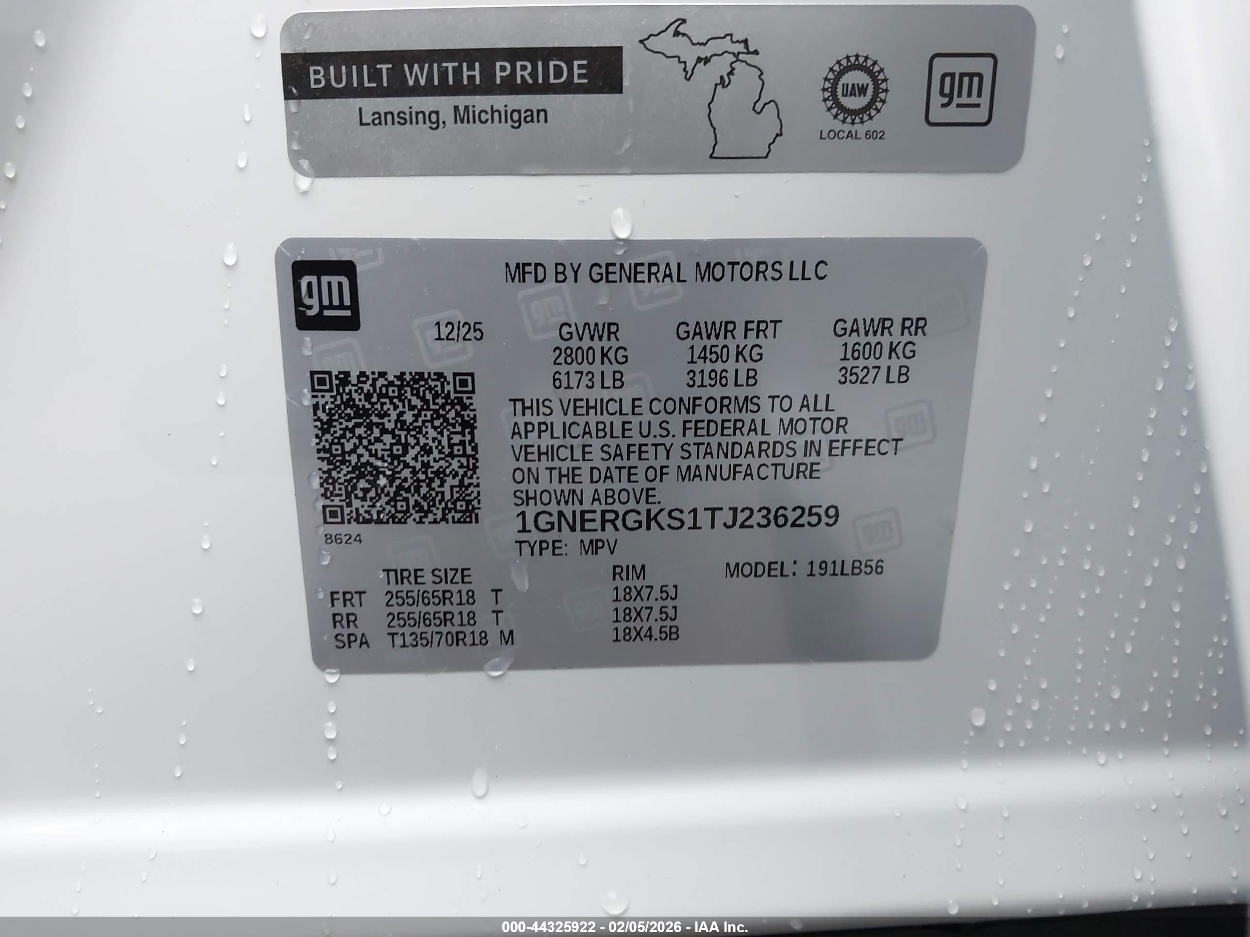 CHEVROLET TRAVERSE image 9