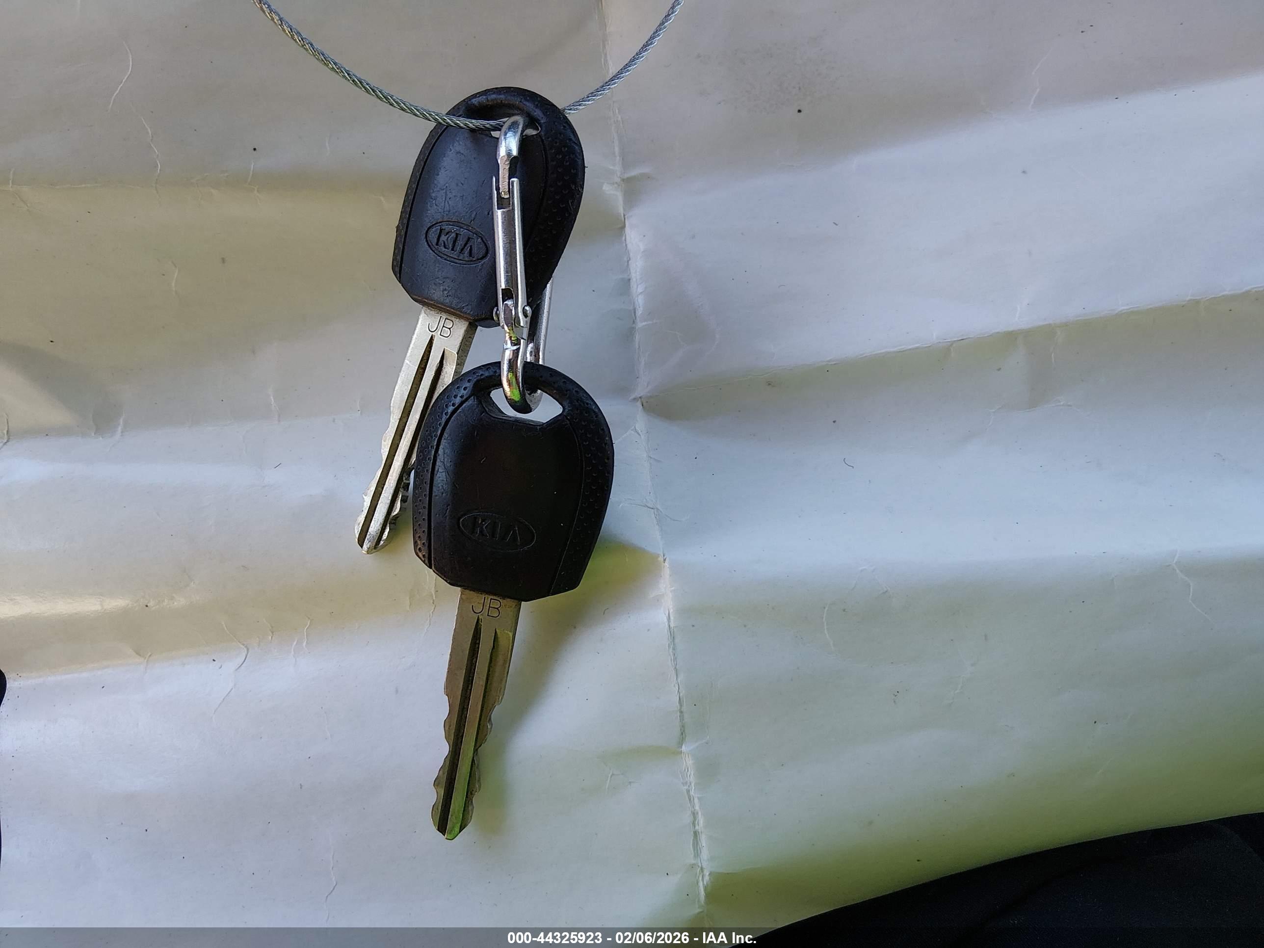 KIA RIO image 11
