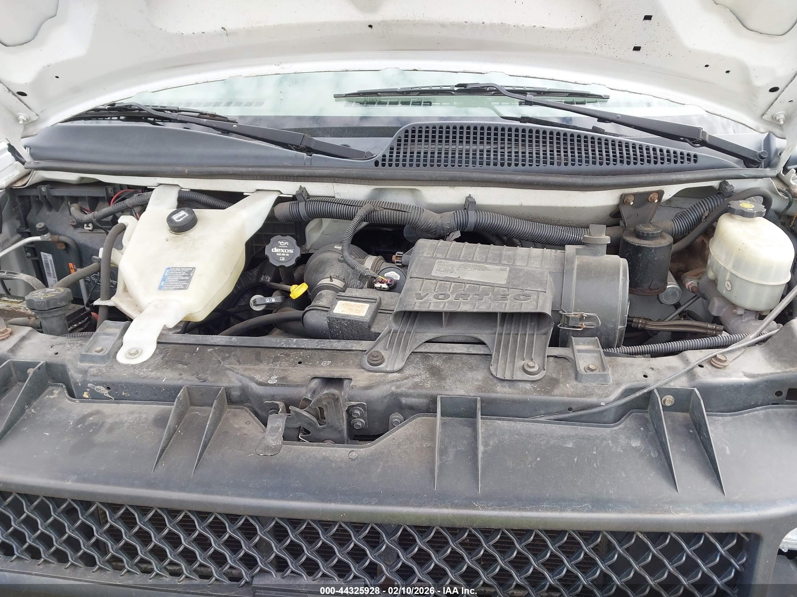 CHEVROLET EXPRESS image 10