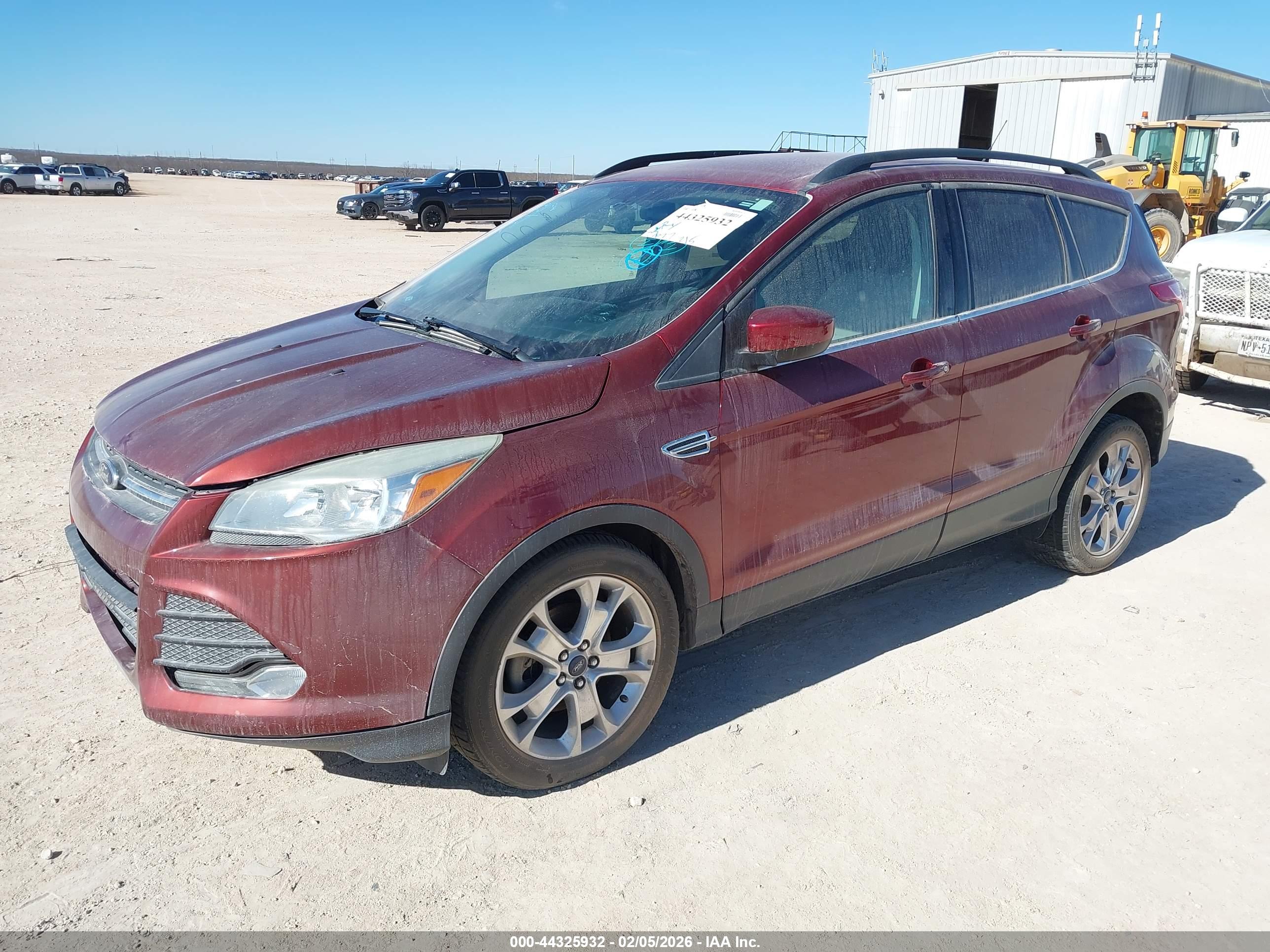 FORD ESCAPE image 2
