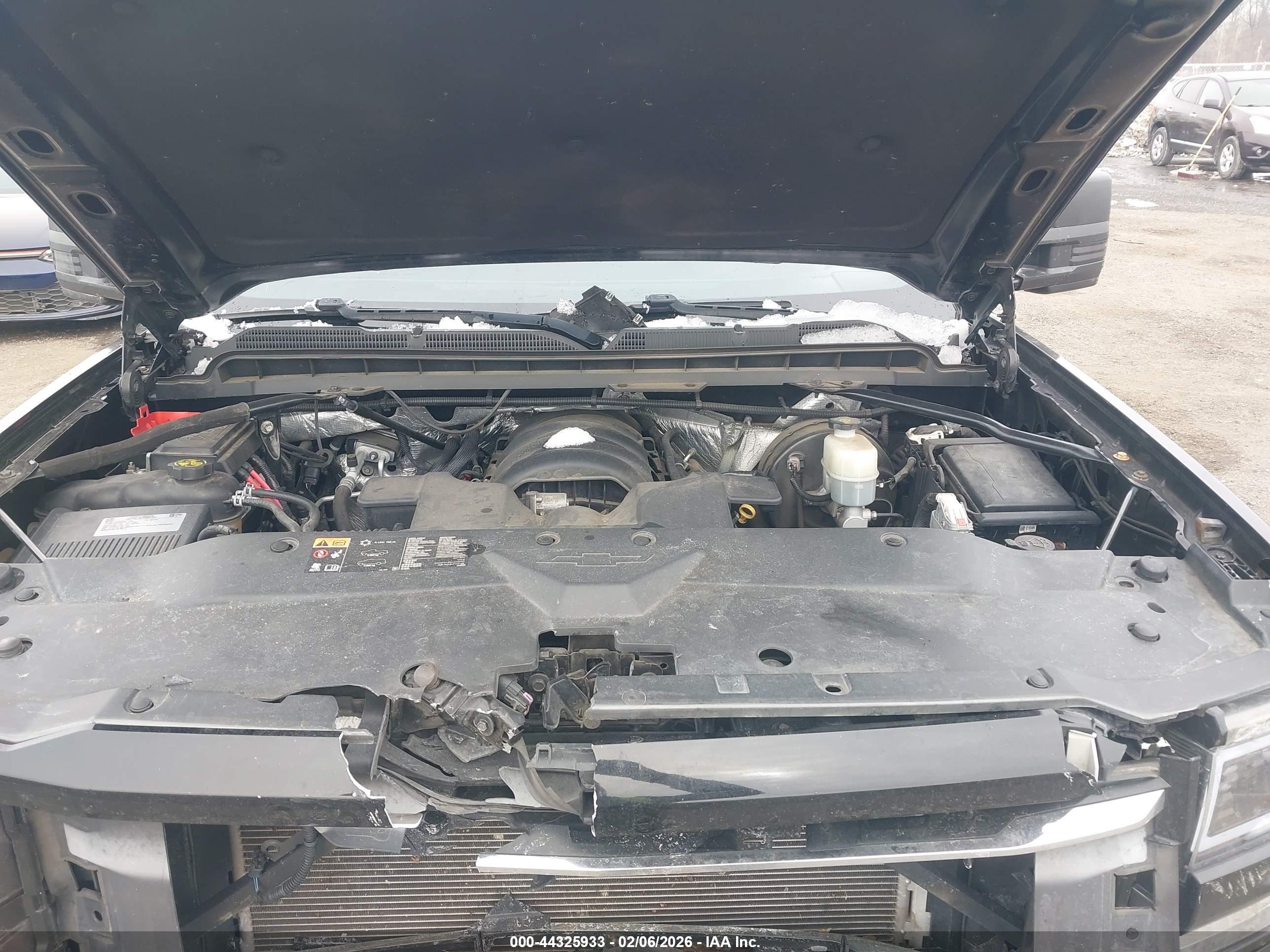 CHEVROLET SILVERADO image 10