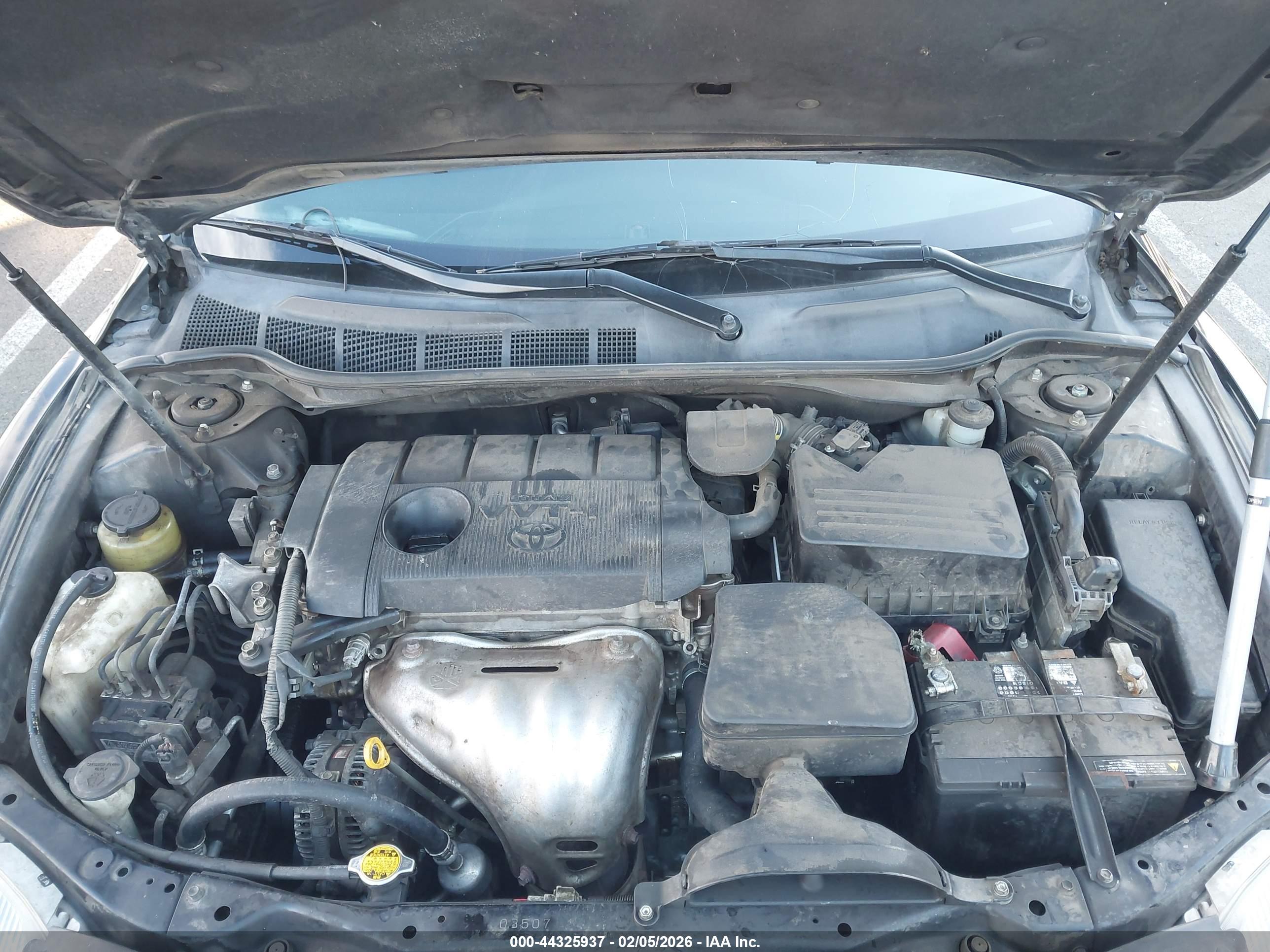 TOYOTA CAMRY image 10