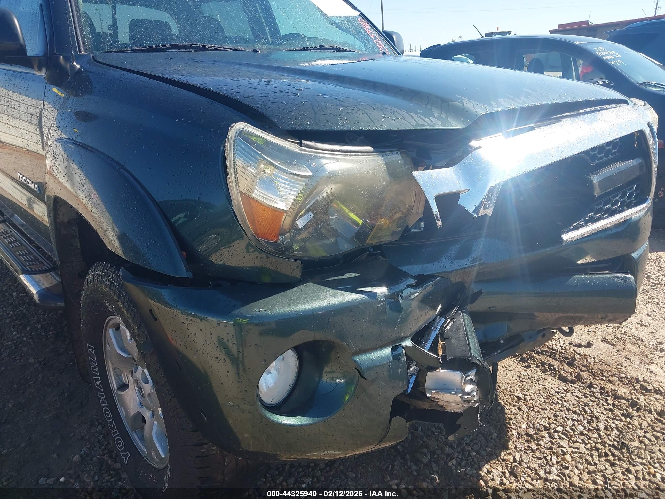 TOYOTA TACOMA image 6
