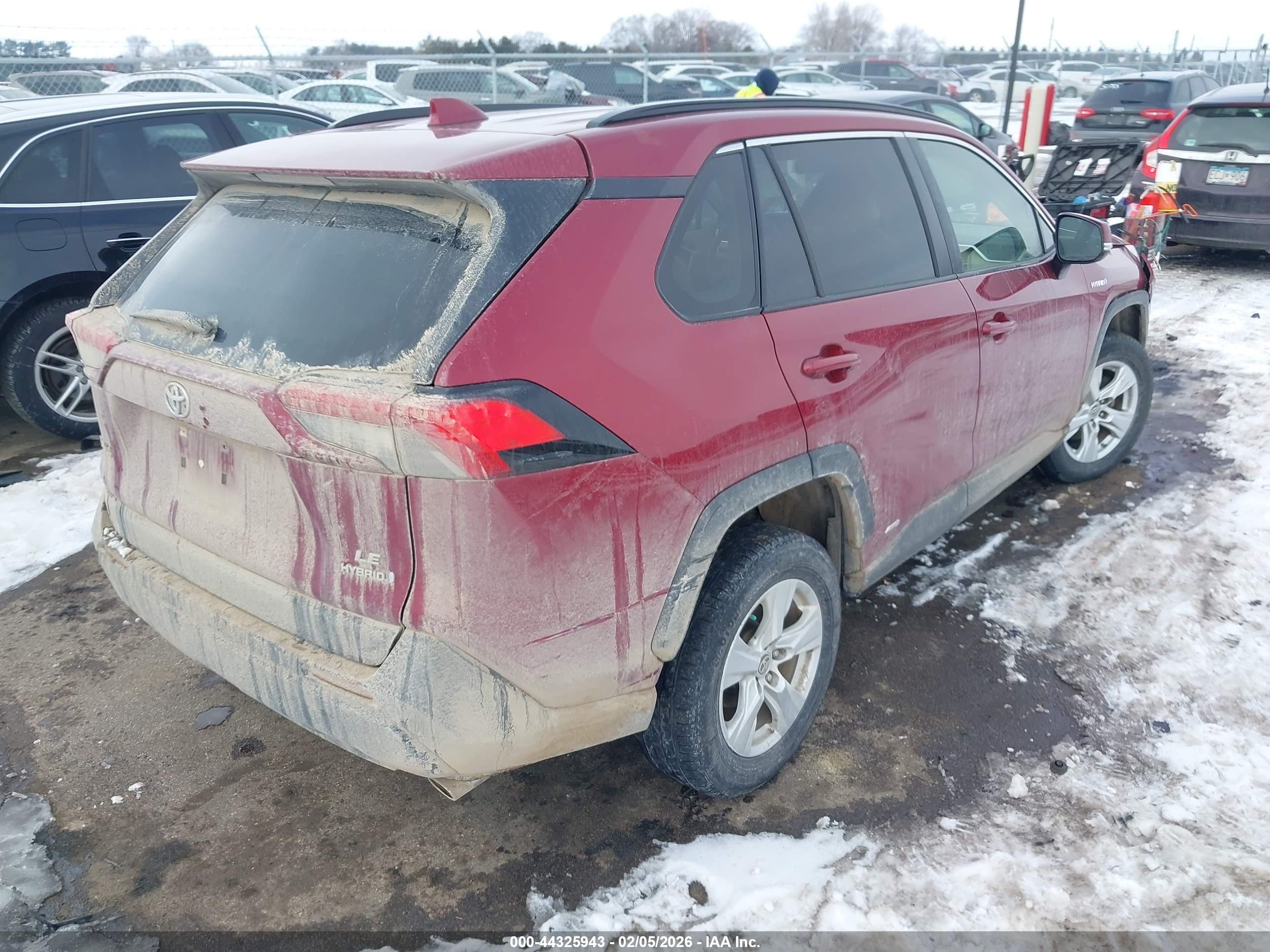 TOYOTA RAV4 image 4
