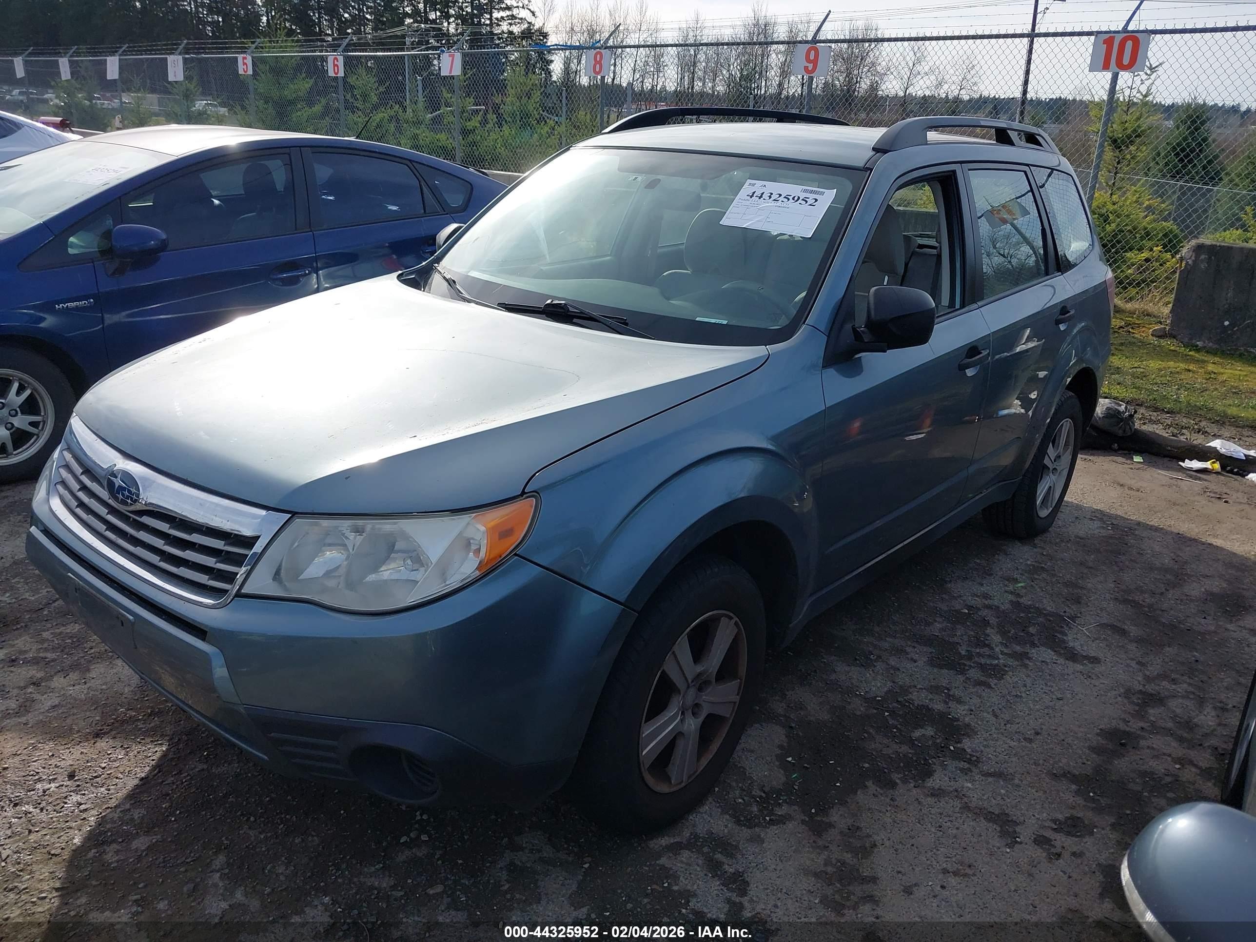 SUBARU FORESTER image 2