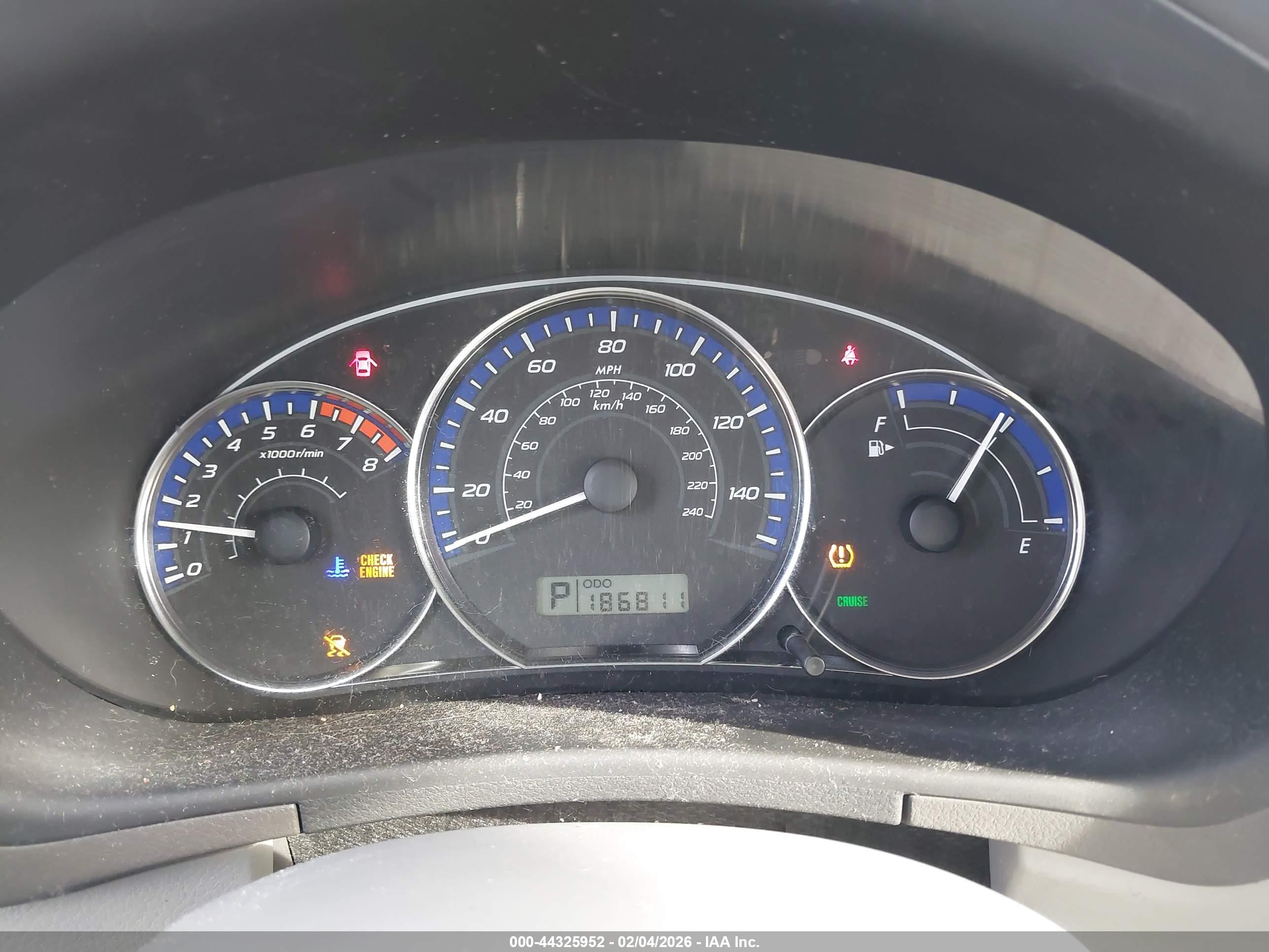 SUBARU FORESTER image 7