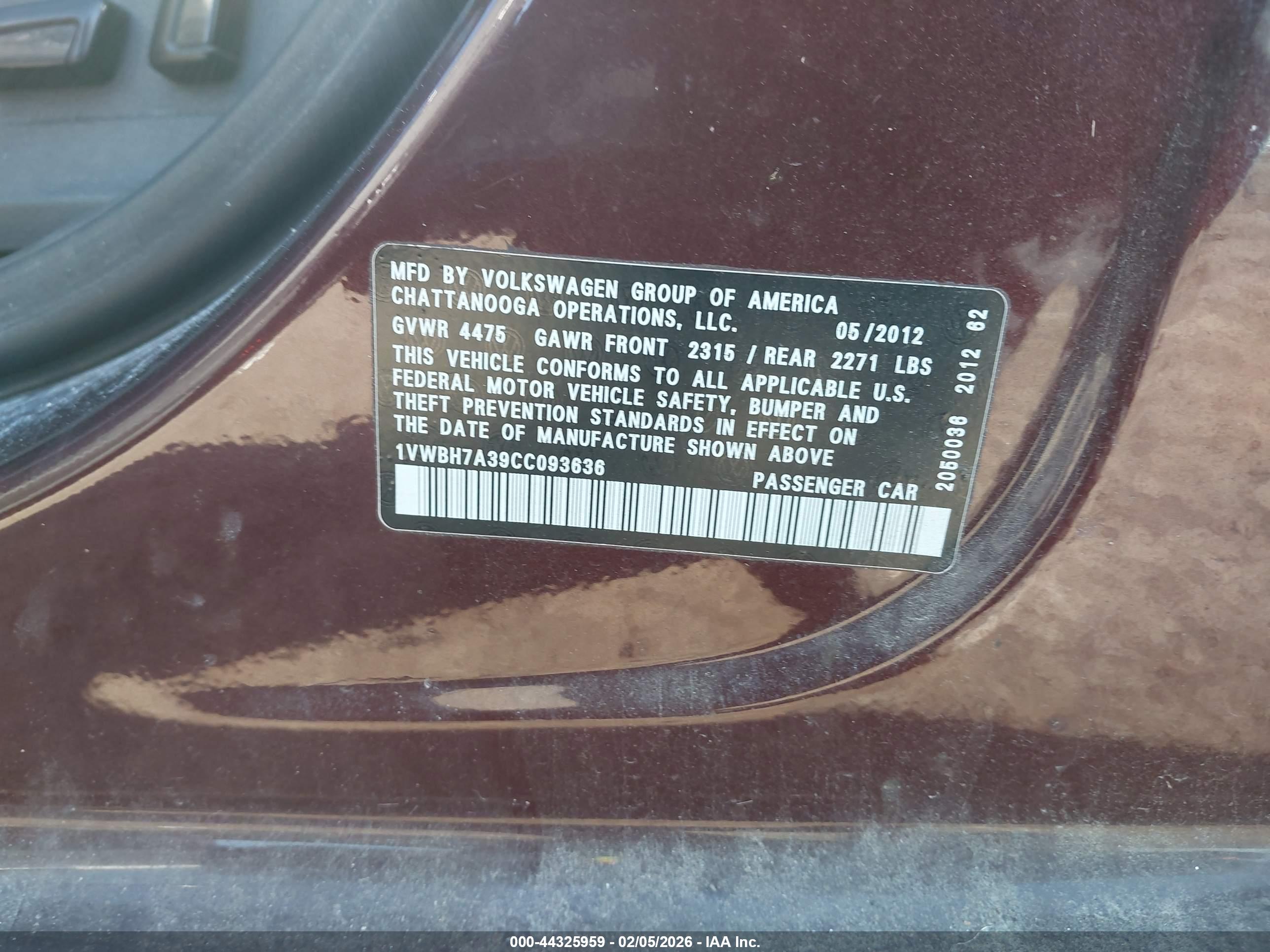 VOLKSWAGEN PASSAT image 9