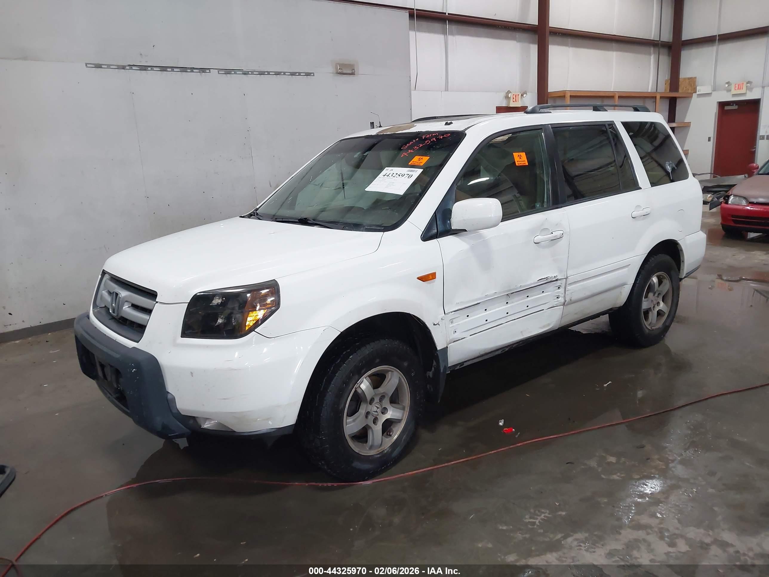 HONDA PILOT image 2