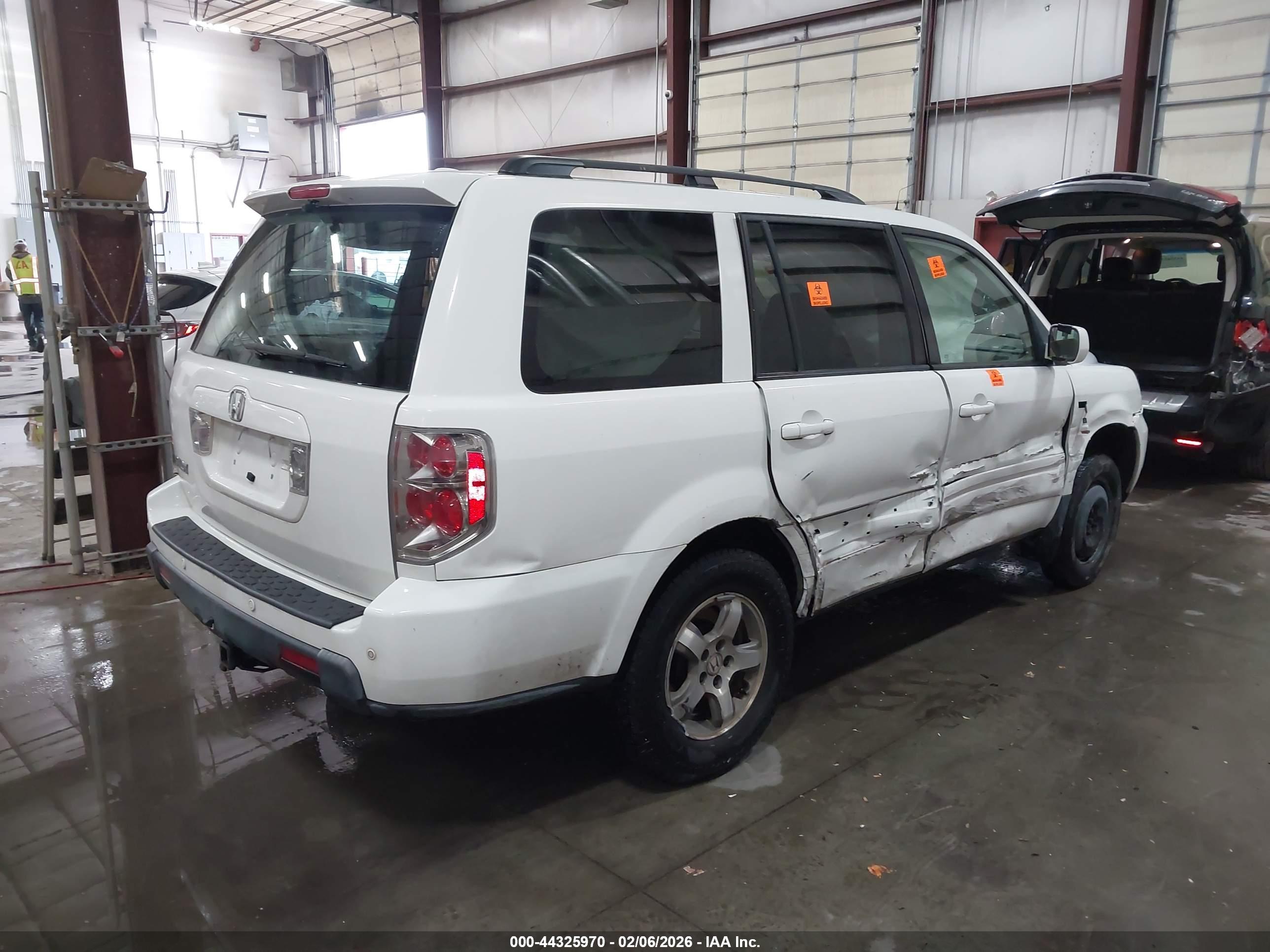 HONDA PILOT image 4