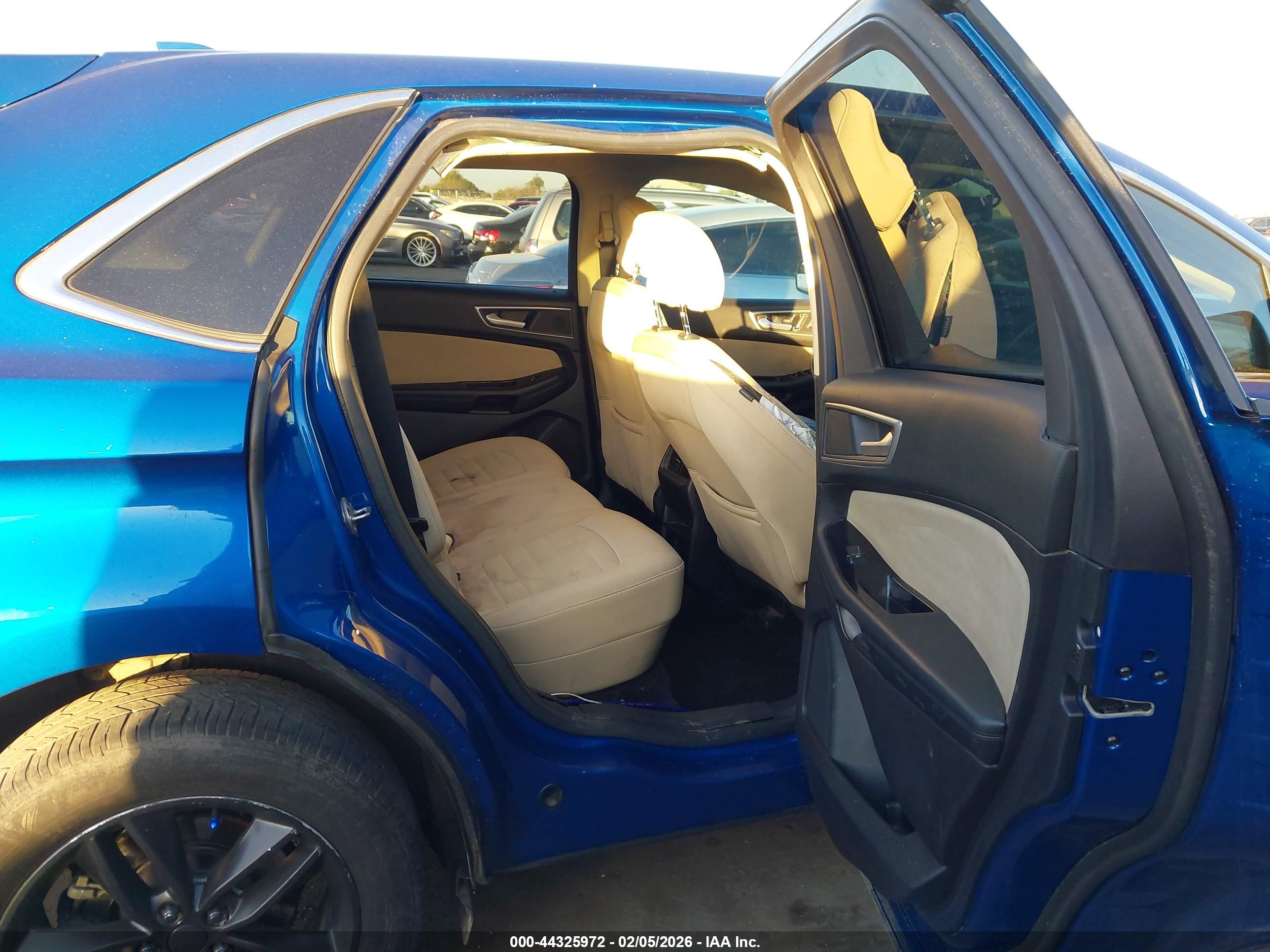FORD EDGE image 8