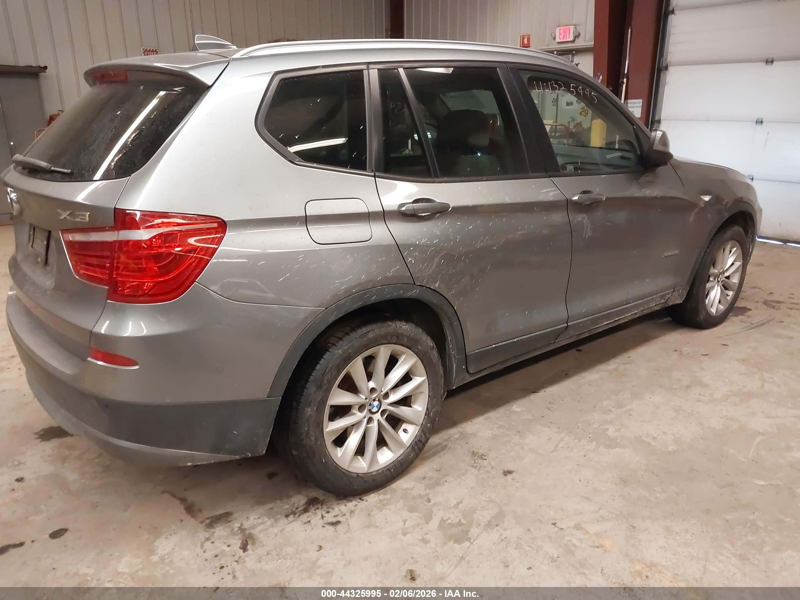 BMW X3 image 4