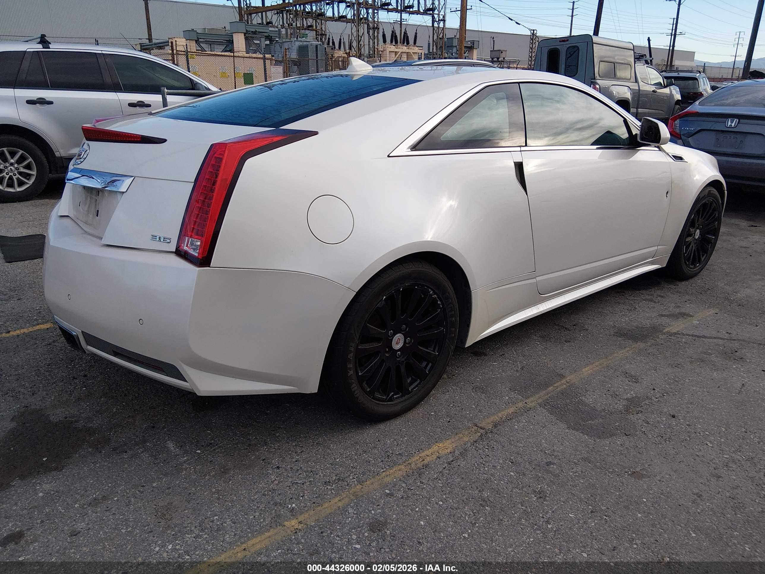 CADILLAC CTS image 4