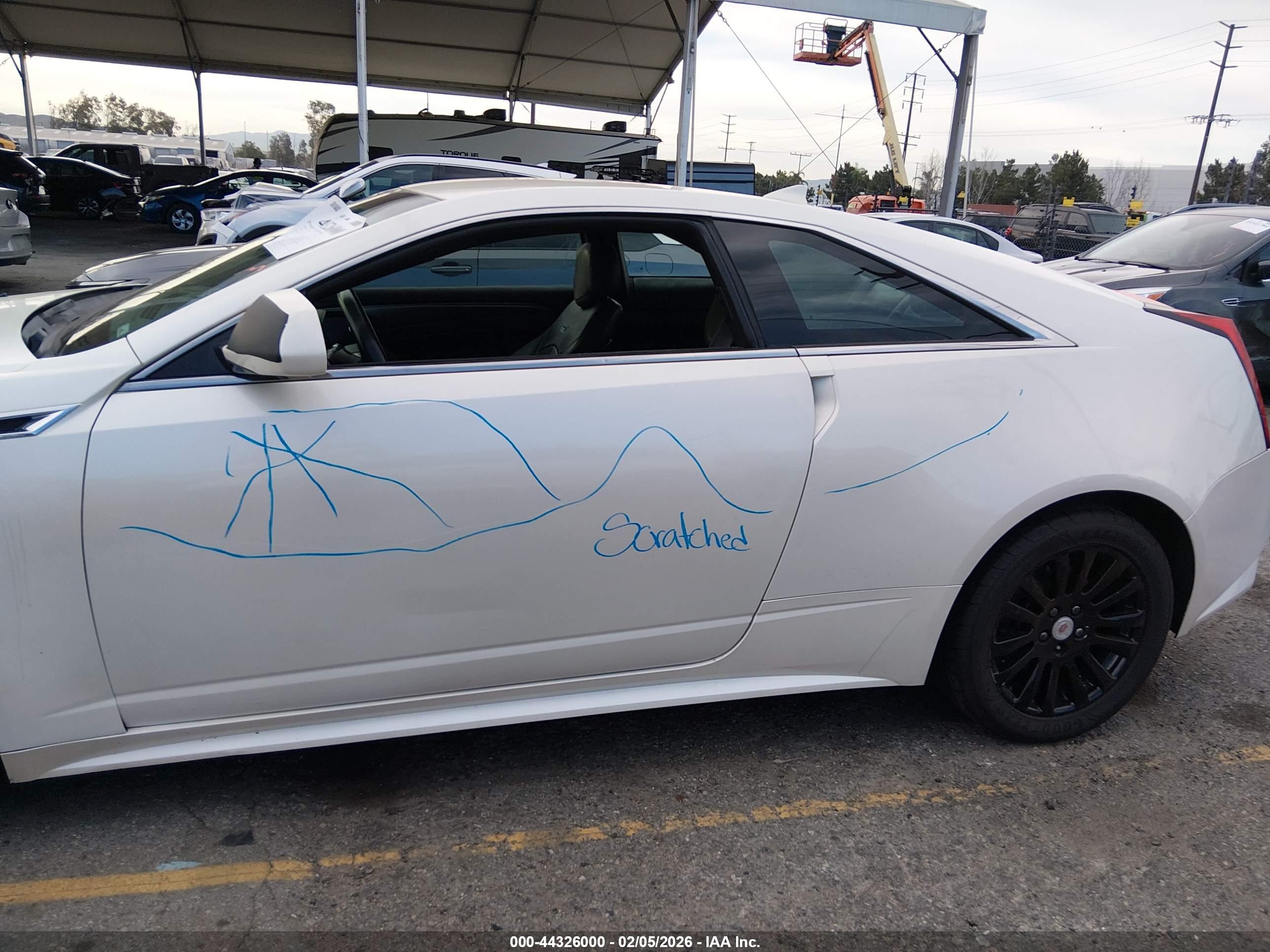 CADILLAC CTS image 6