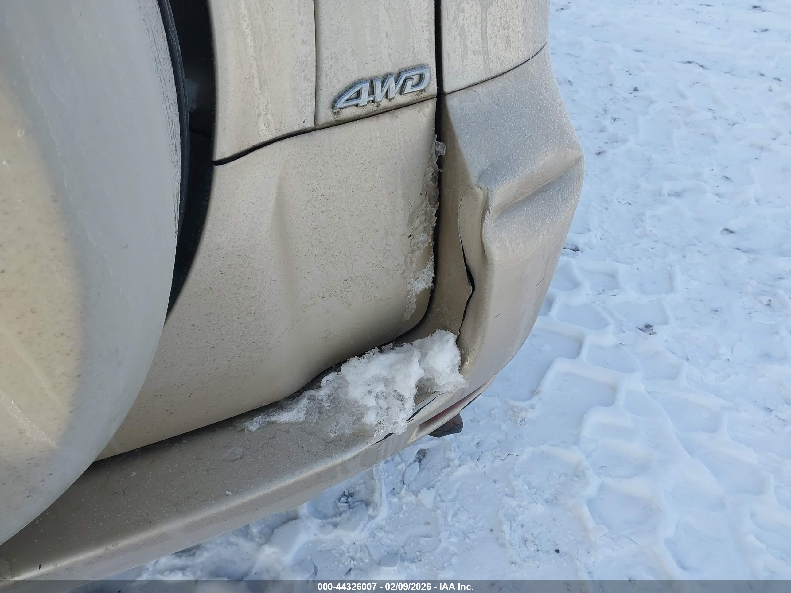 TOYOTA RAV4 image 6