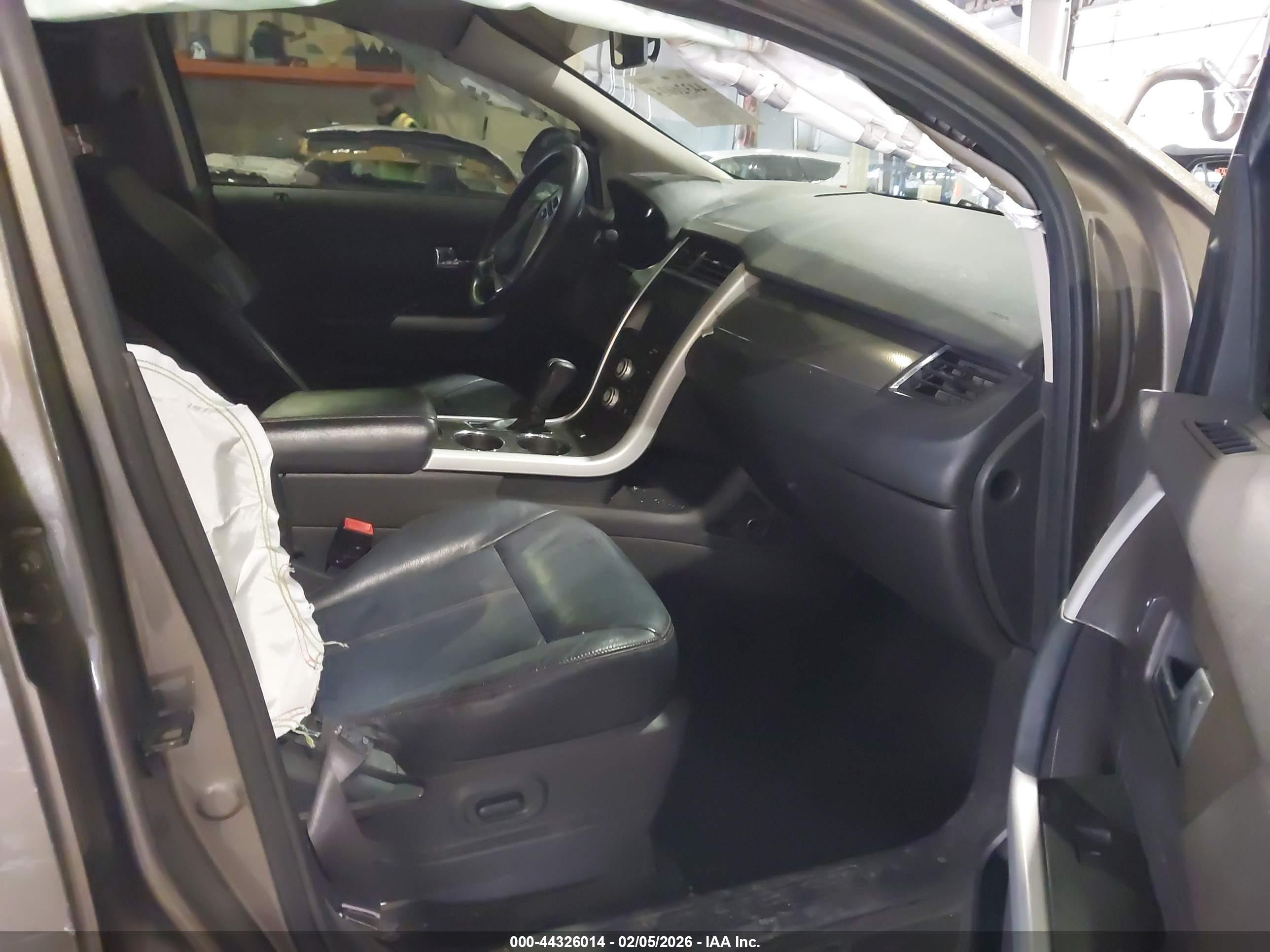 FORD EDGE image 5